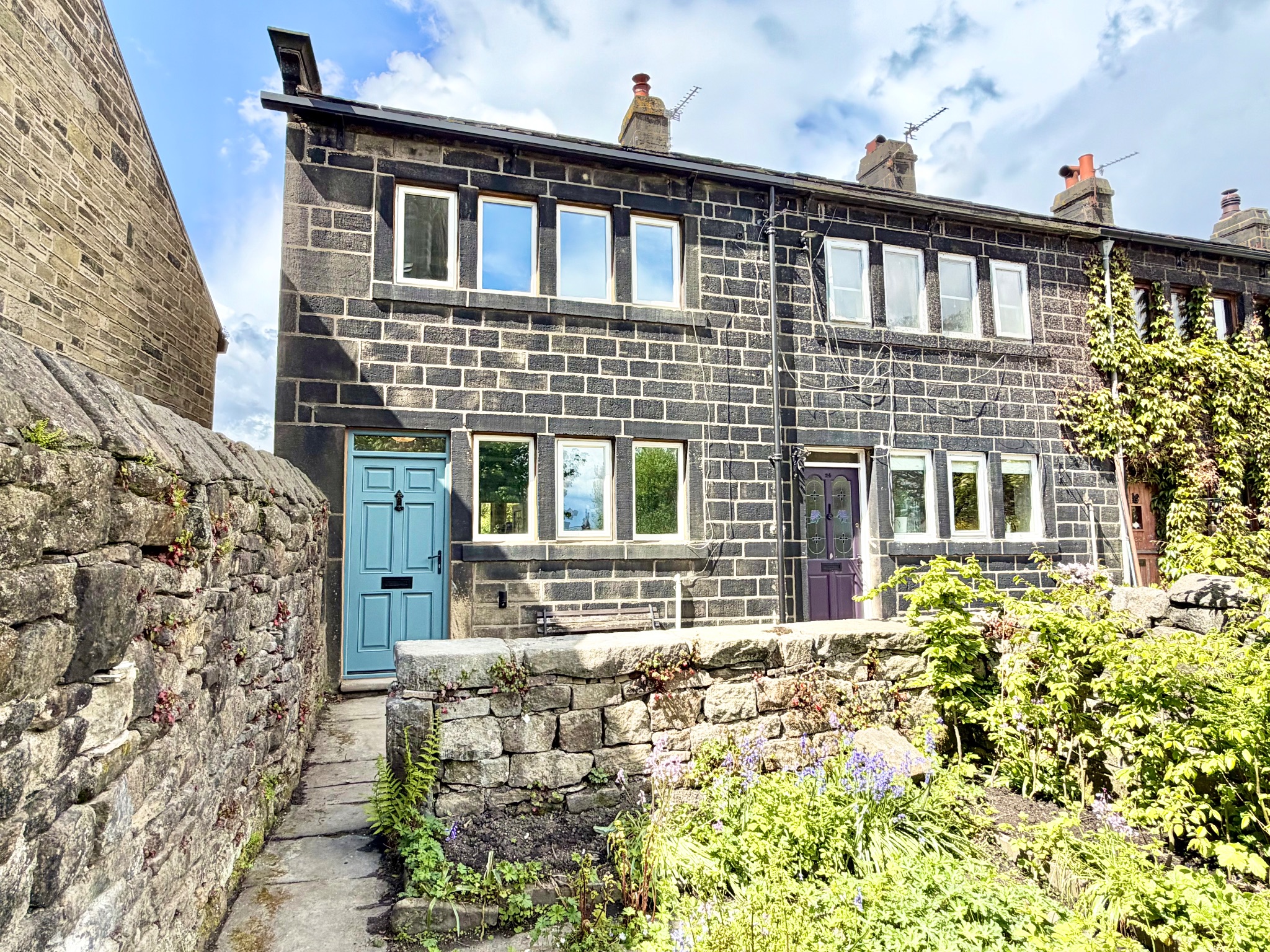 2 bedroom mid terraced house To Let in Heptonstall - Property photograph.