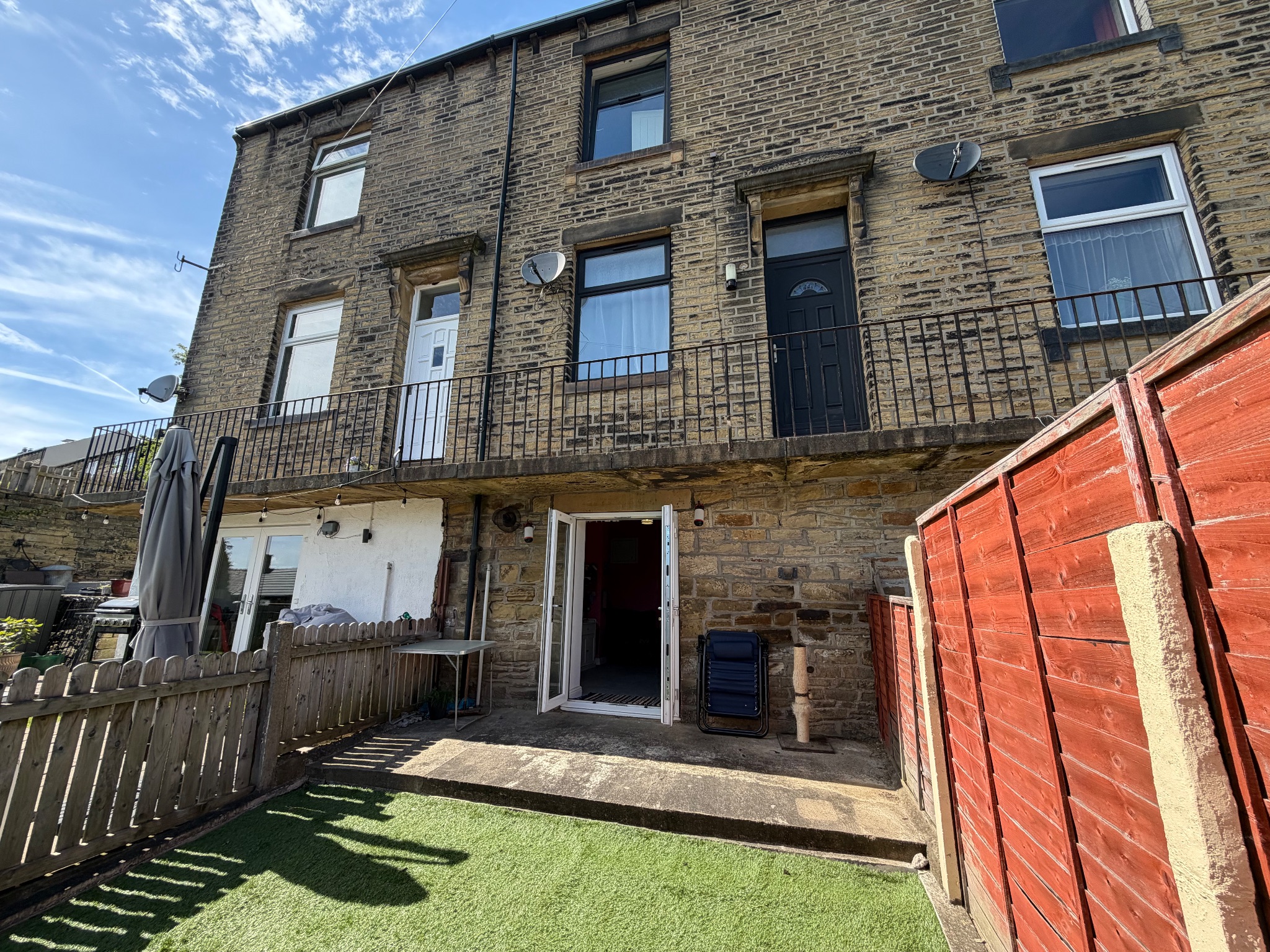 2 bedroom mid terraced house For Sale in Sowerby Bridge - Photograph 19.