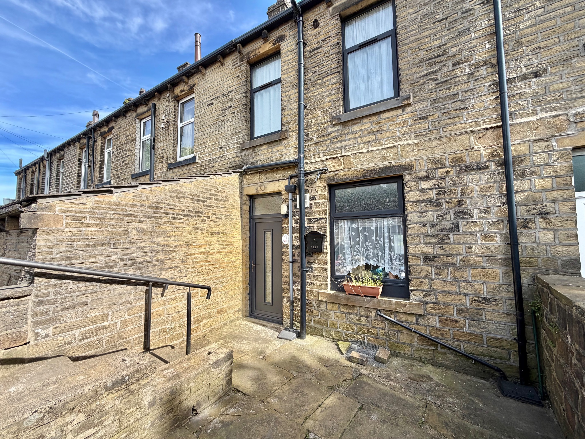 2 bedroom mid terraced house For Sale in Sowerby Bridge - Photograph 23.