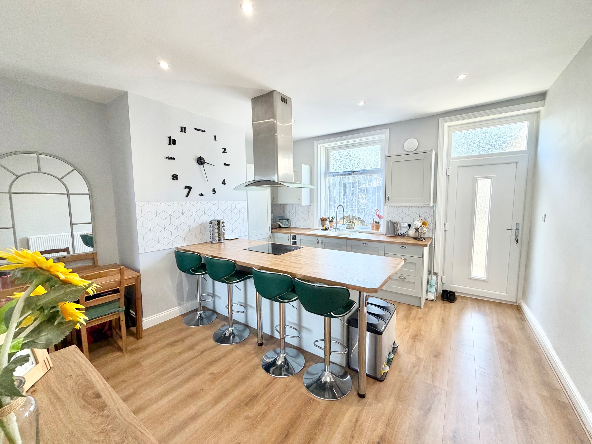 2 bedroom mid terraced house For Sale in Sowerby Bridge - Property photograph.