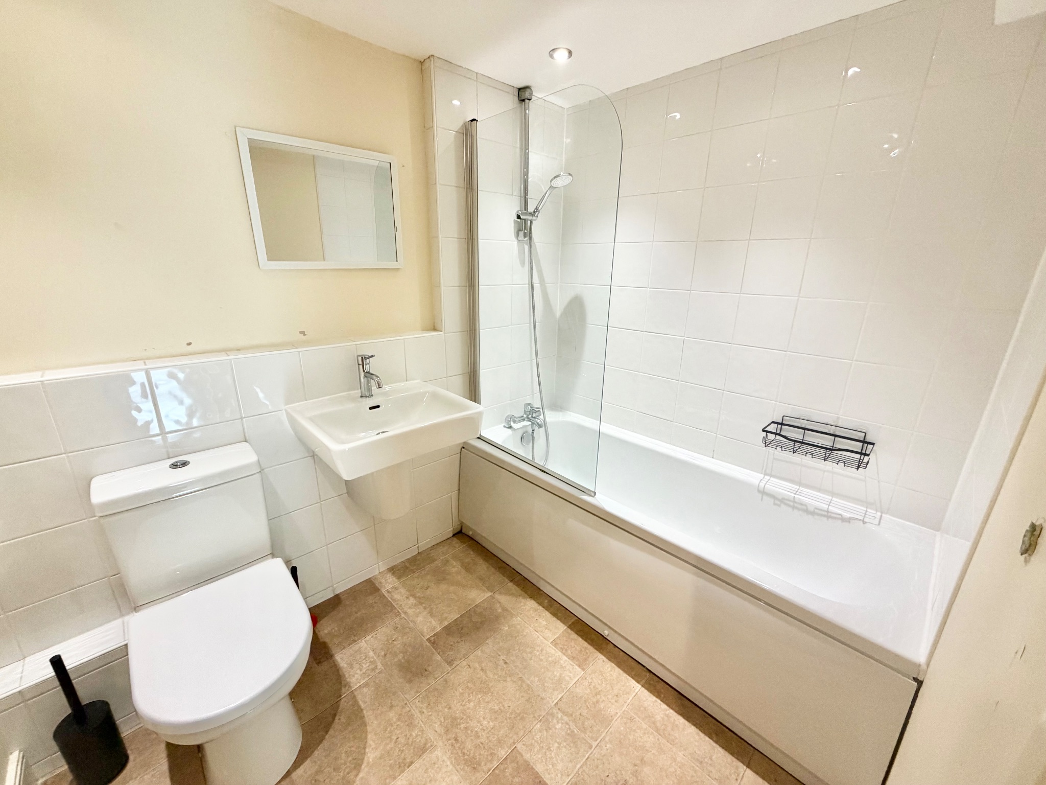 2 bedroom apartment flat/apartment For Sale in Sowerby Bridge - Photograph 7.