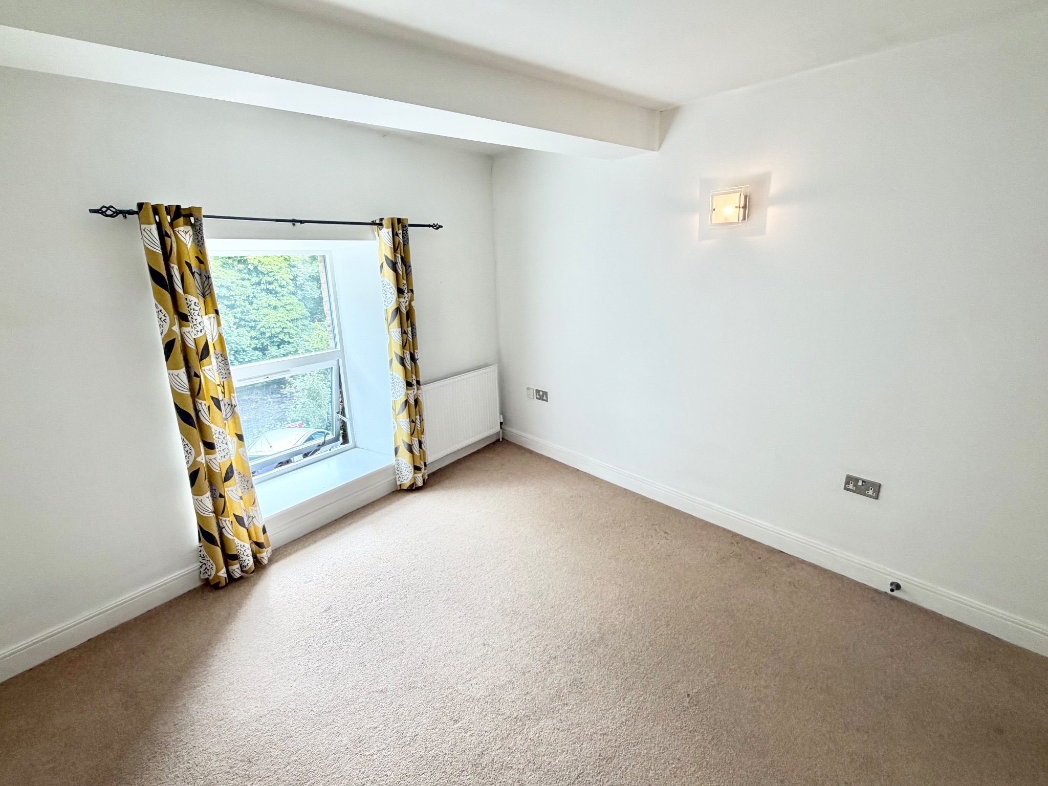 2 bedroom apartment flat/apartment For Sale in Sowerby Bridge - Photograph 10.