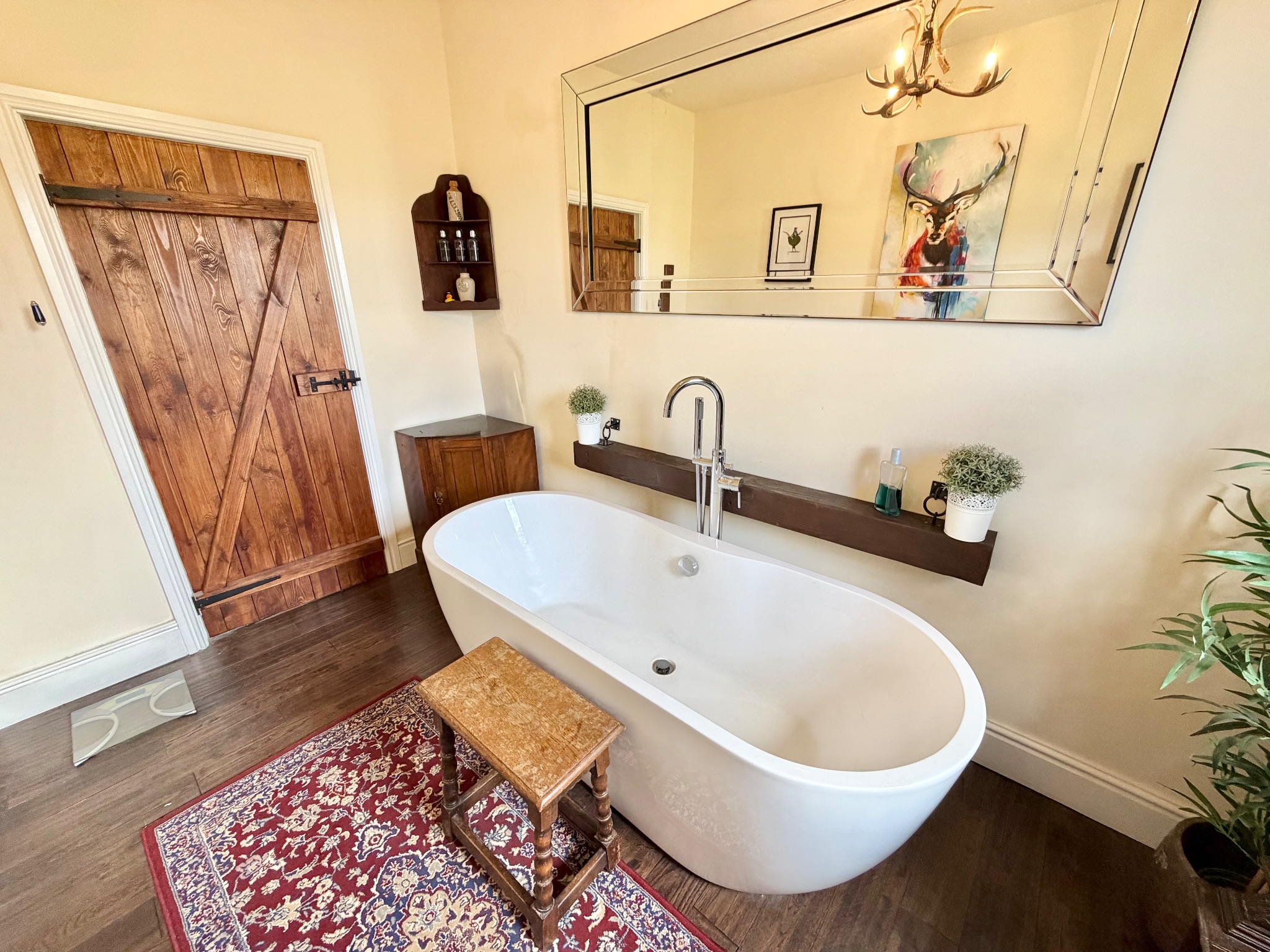 4 bedroom semi-detached house For Sale in Todmorden - Photograph 33.