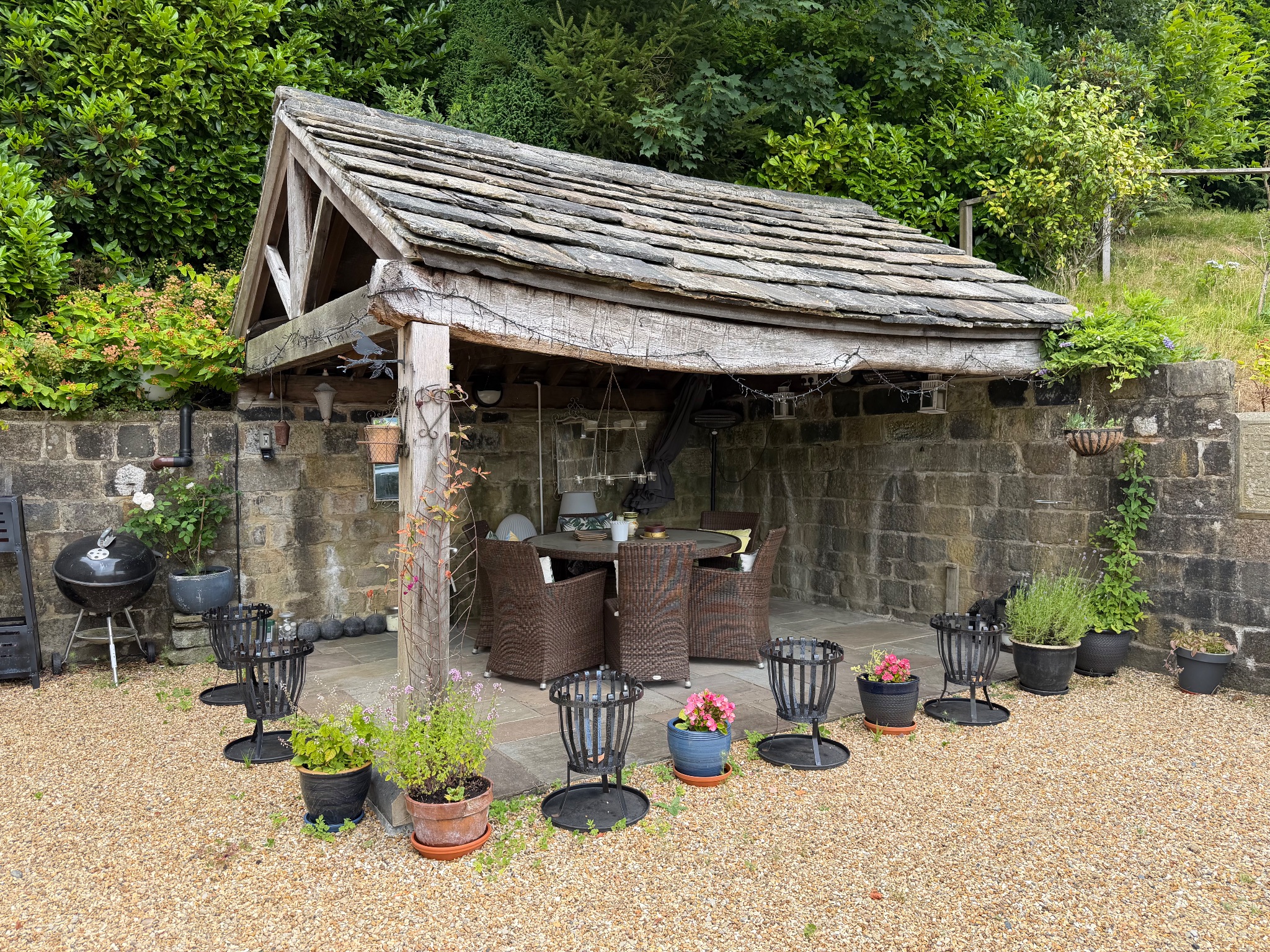 4 bedroom barn conversion house For Sale in Todmorden - Photograph 28.