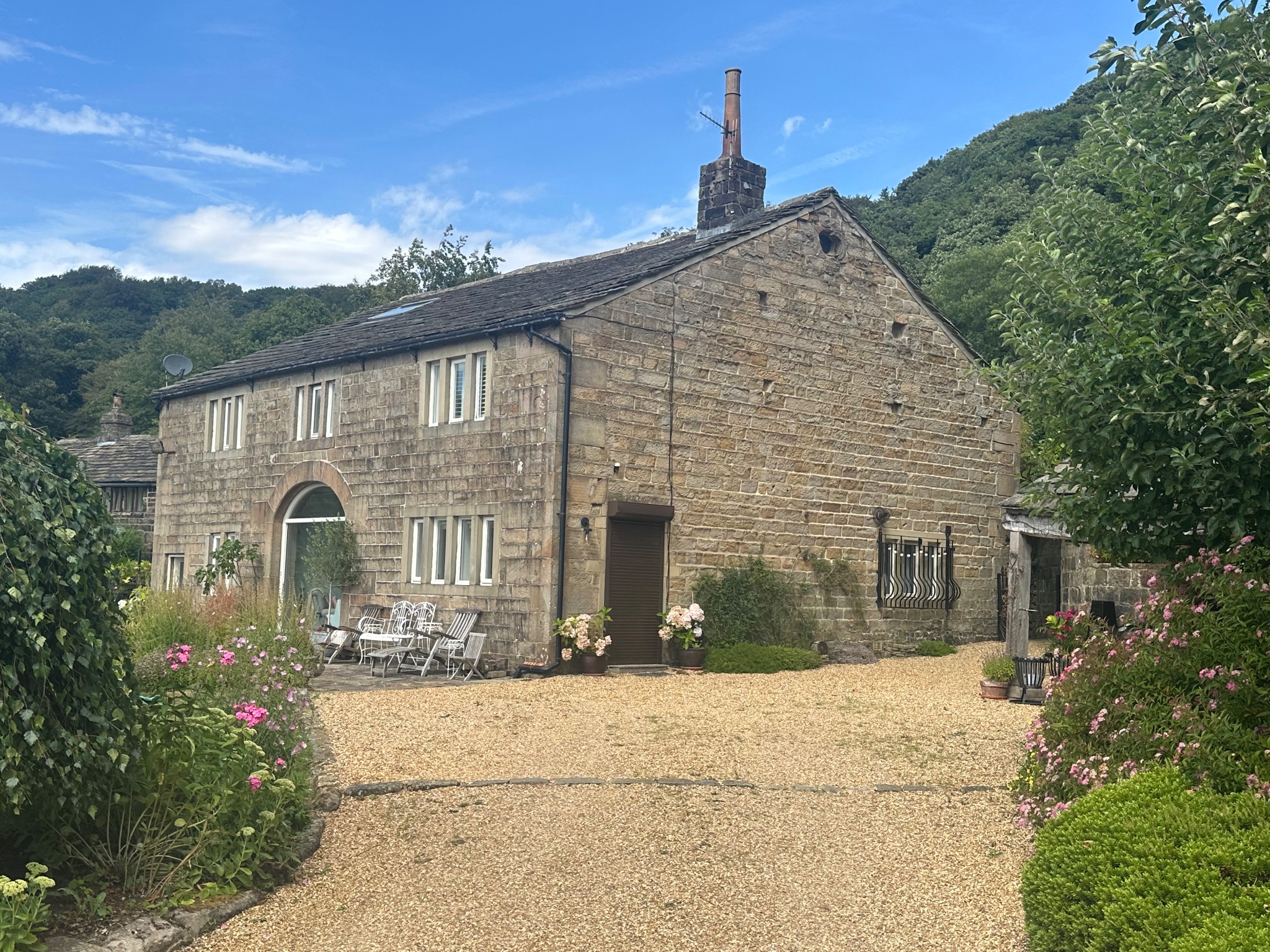 5 bedroom barn conversion house SSTC in Todmorden - Photograph 42.