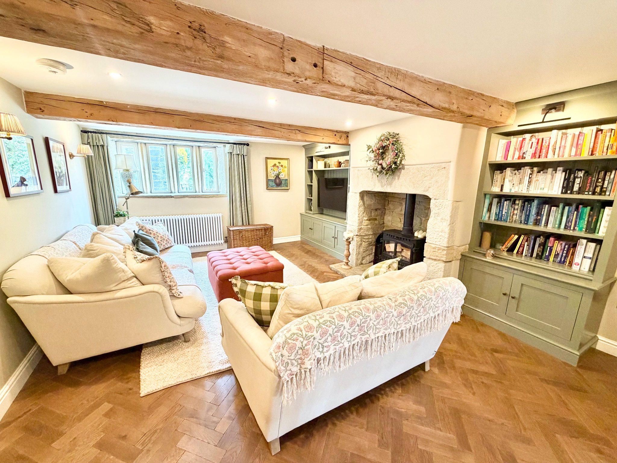 3 bedroom semi-detached house To Let in Cragg Vale - Property photograph.