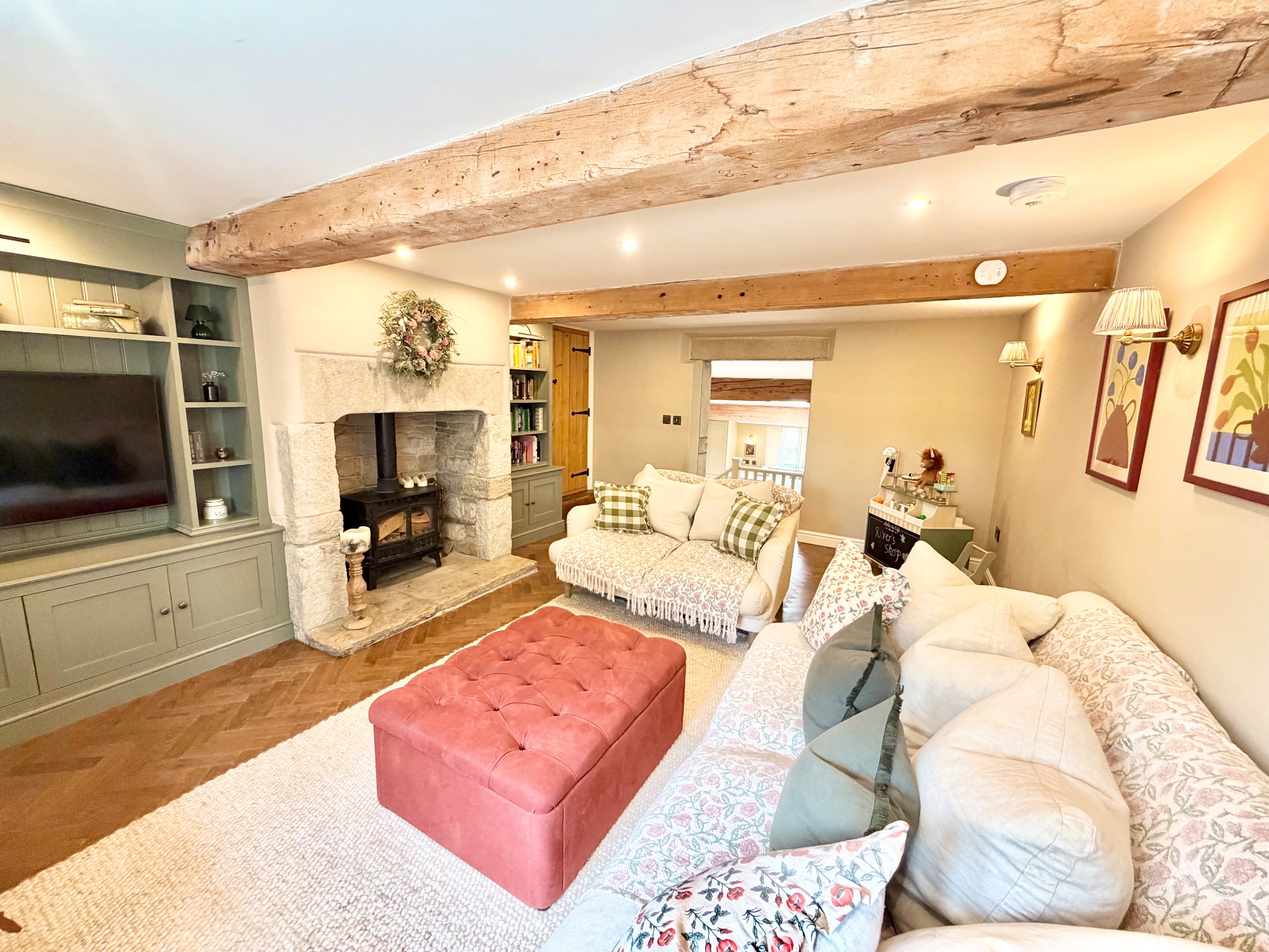 3 bedroom semi-detached house To Let in Cragg Vale - Property photograph.