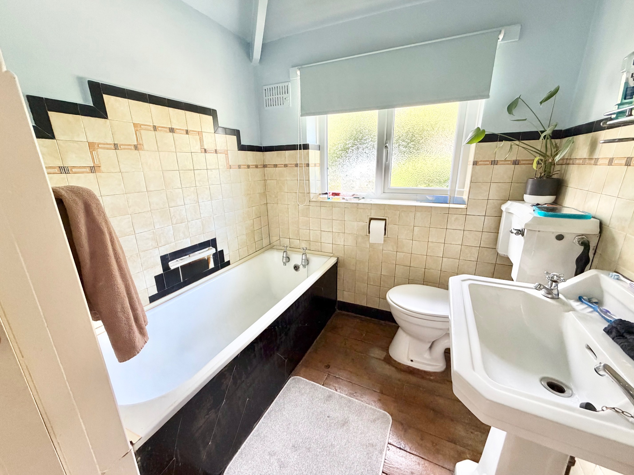 3 bedroom end terraced house For Sale in Hebden Bridge - Photograph 15.