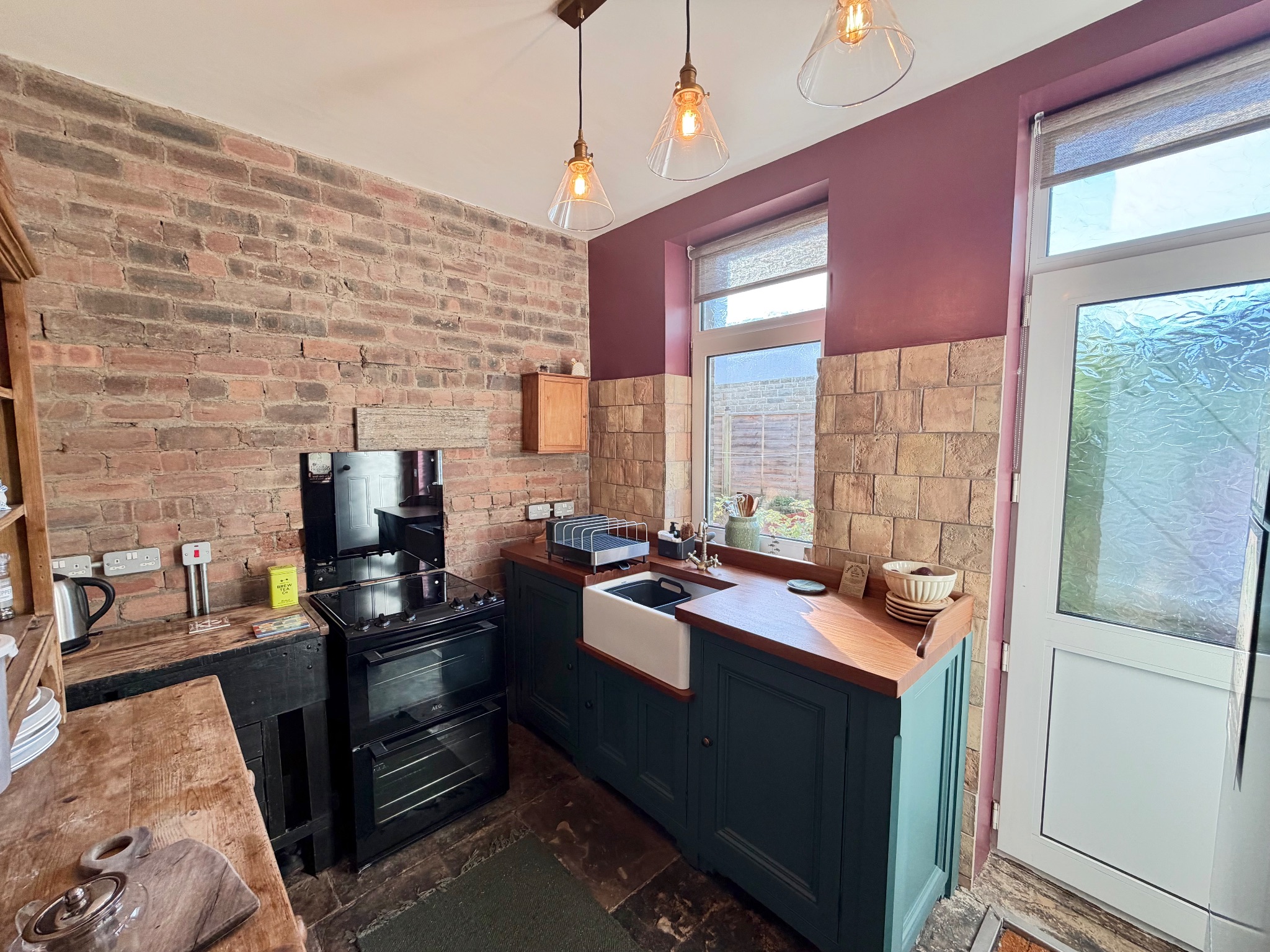 2 bedroom mid terraced house SSTC in Mytholmroyd - Photograph 27.