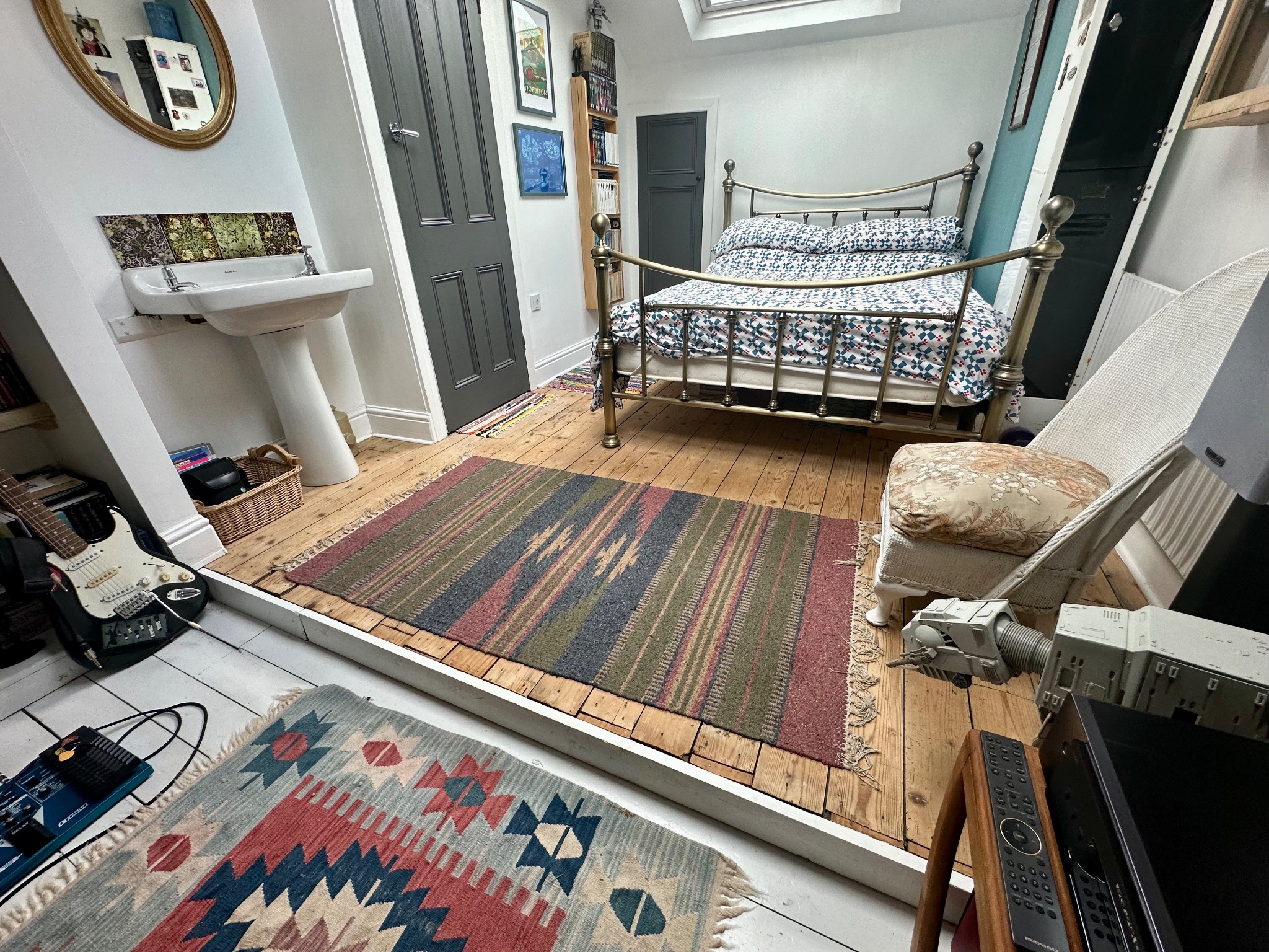 2 bedroom mid terraced house For Sale in Mytholmroyd - Photograph 8.