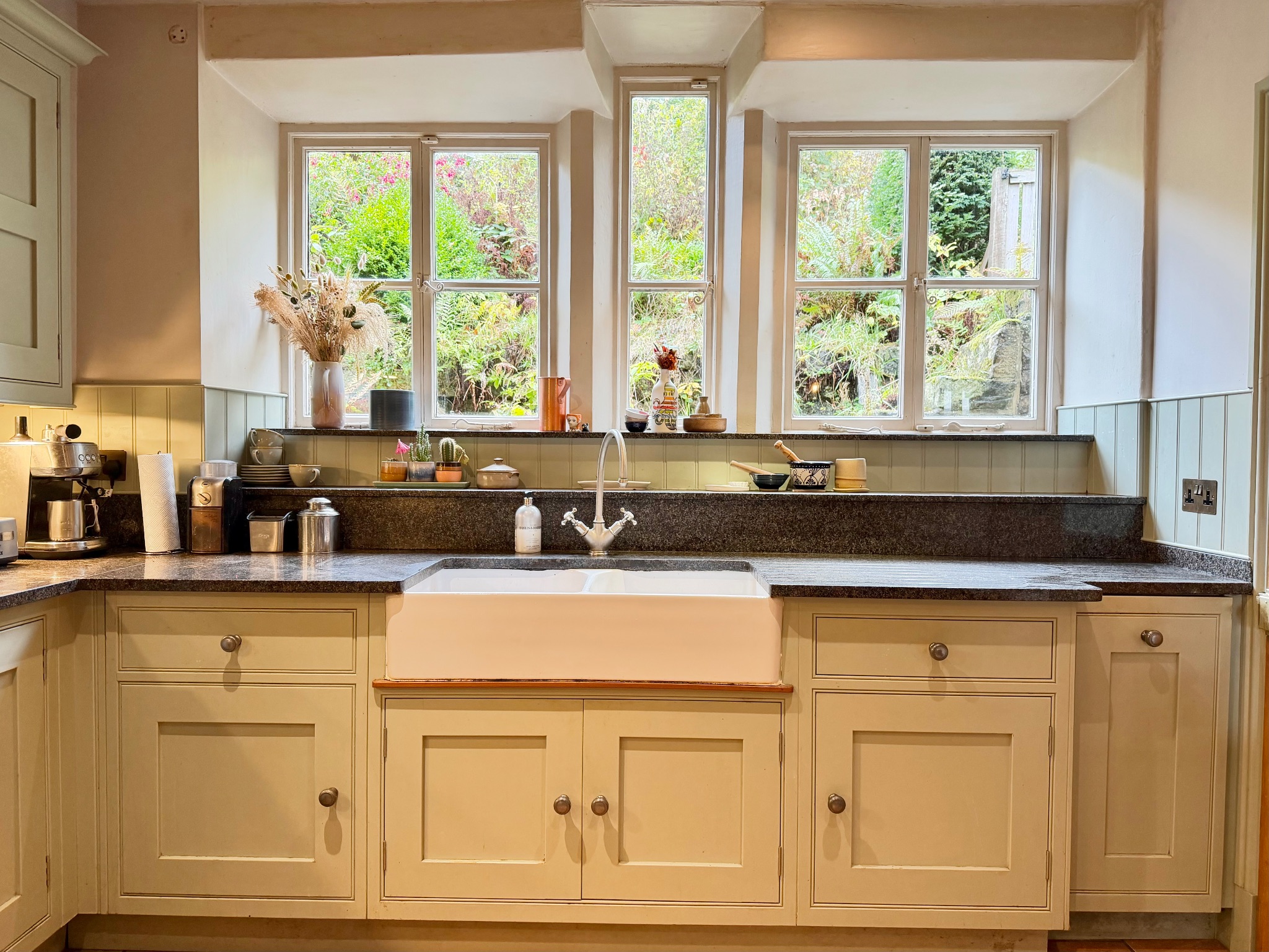 4 bedroom semi-detached house For Sale in Todmorden - Photograph 8.