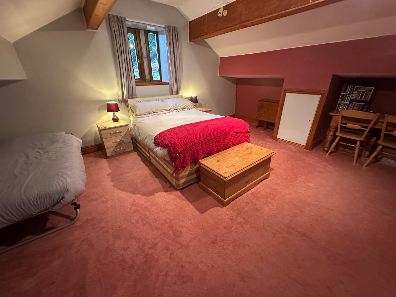 3 bedroom detached house For Sale in Halifax - Photograph 10.