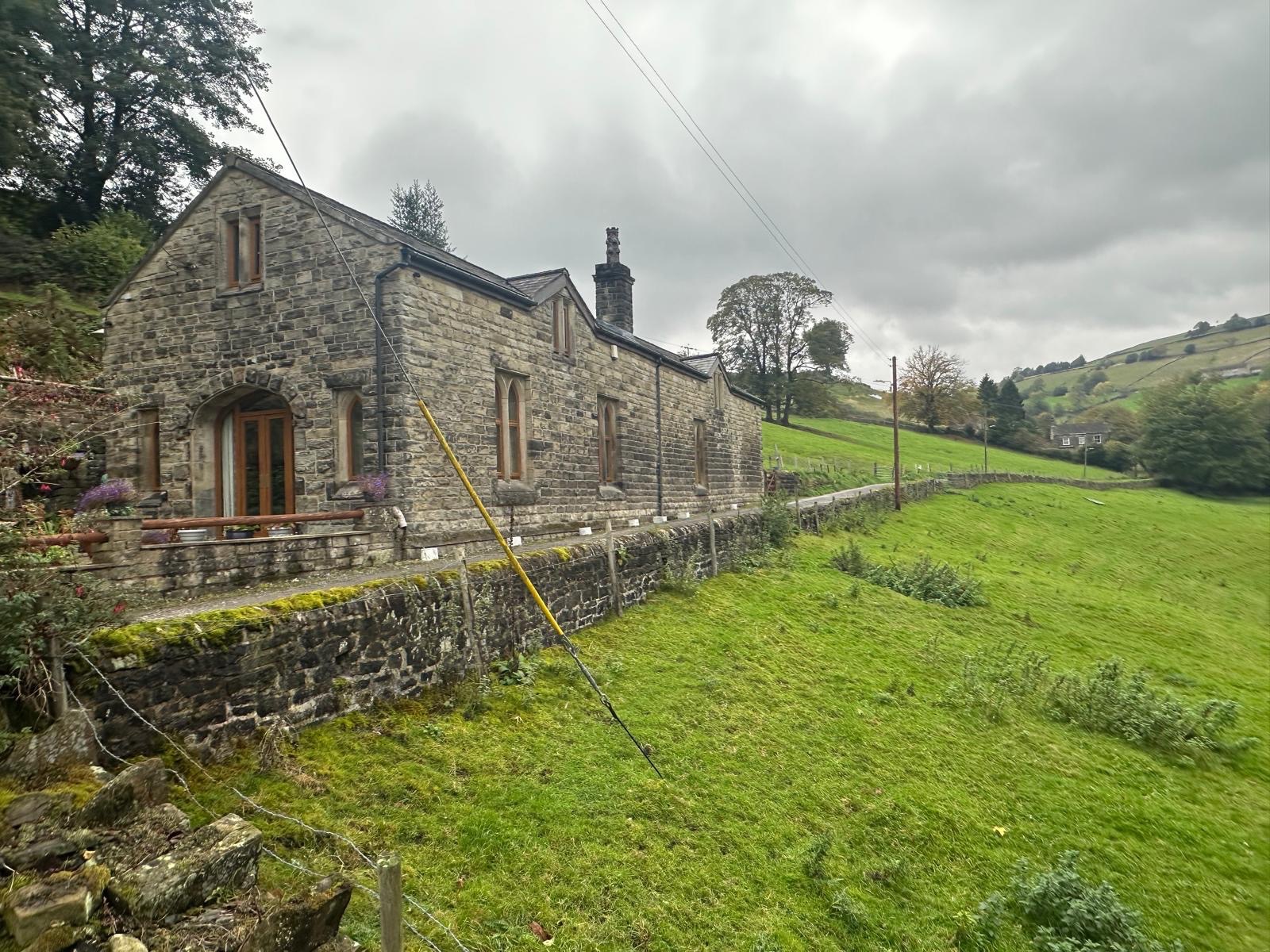 3 bedroom detached house For Sale in Halifax - Photograph 23.