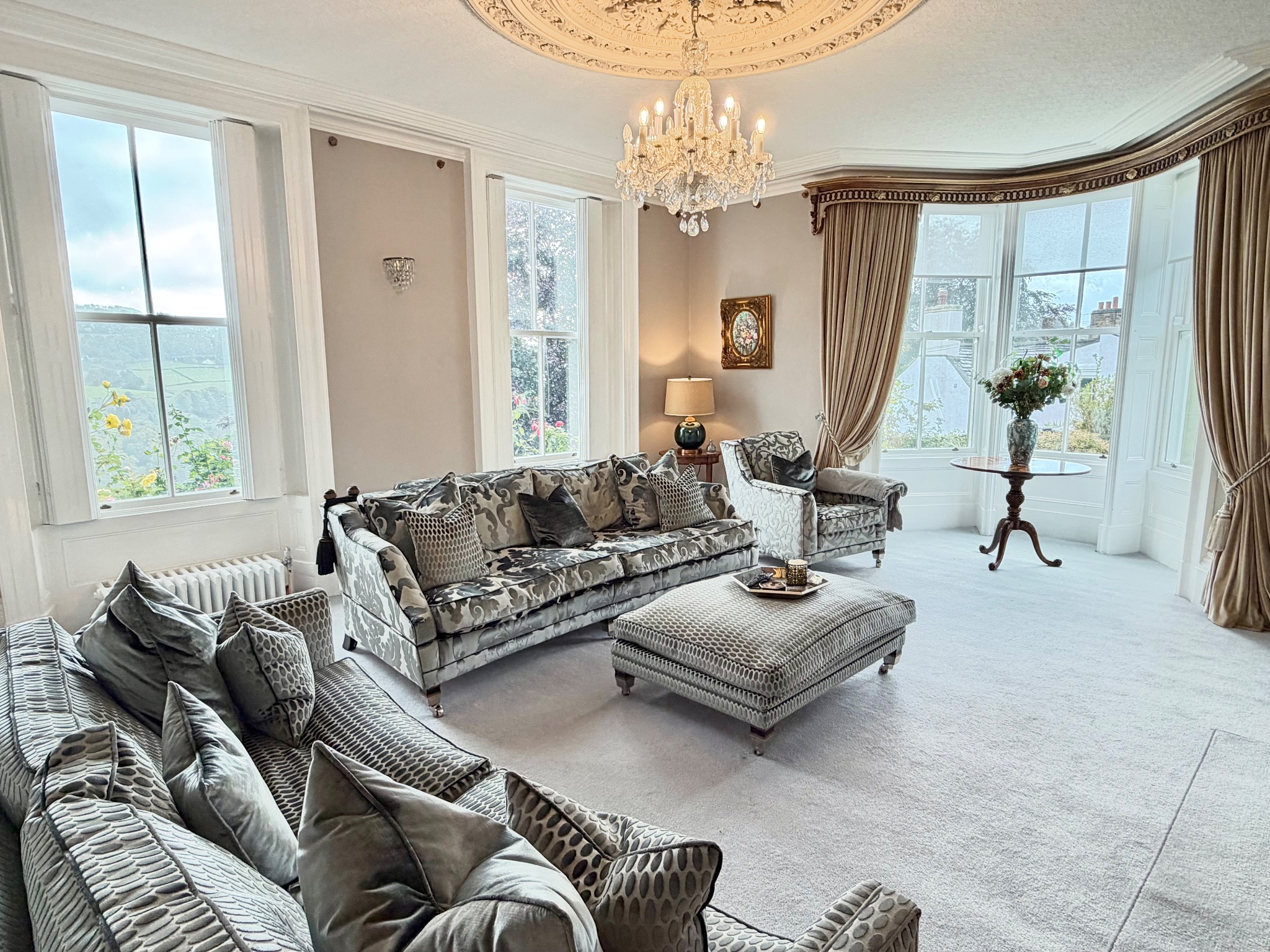 4 bedroom manor house For Sale in Luddenden - Photograph 5.