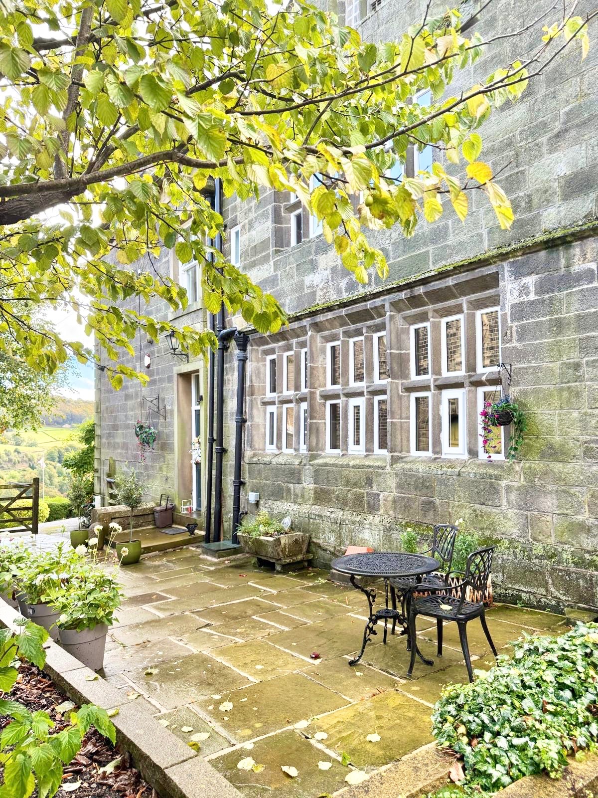 4 bedroom manor house For Sale in Luddenden - Photograph 54.