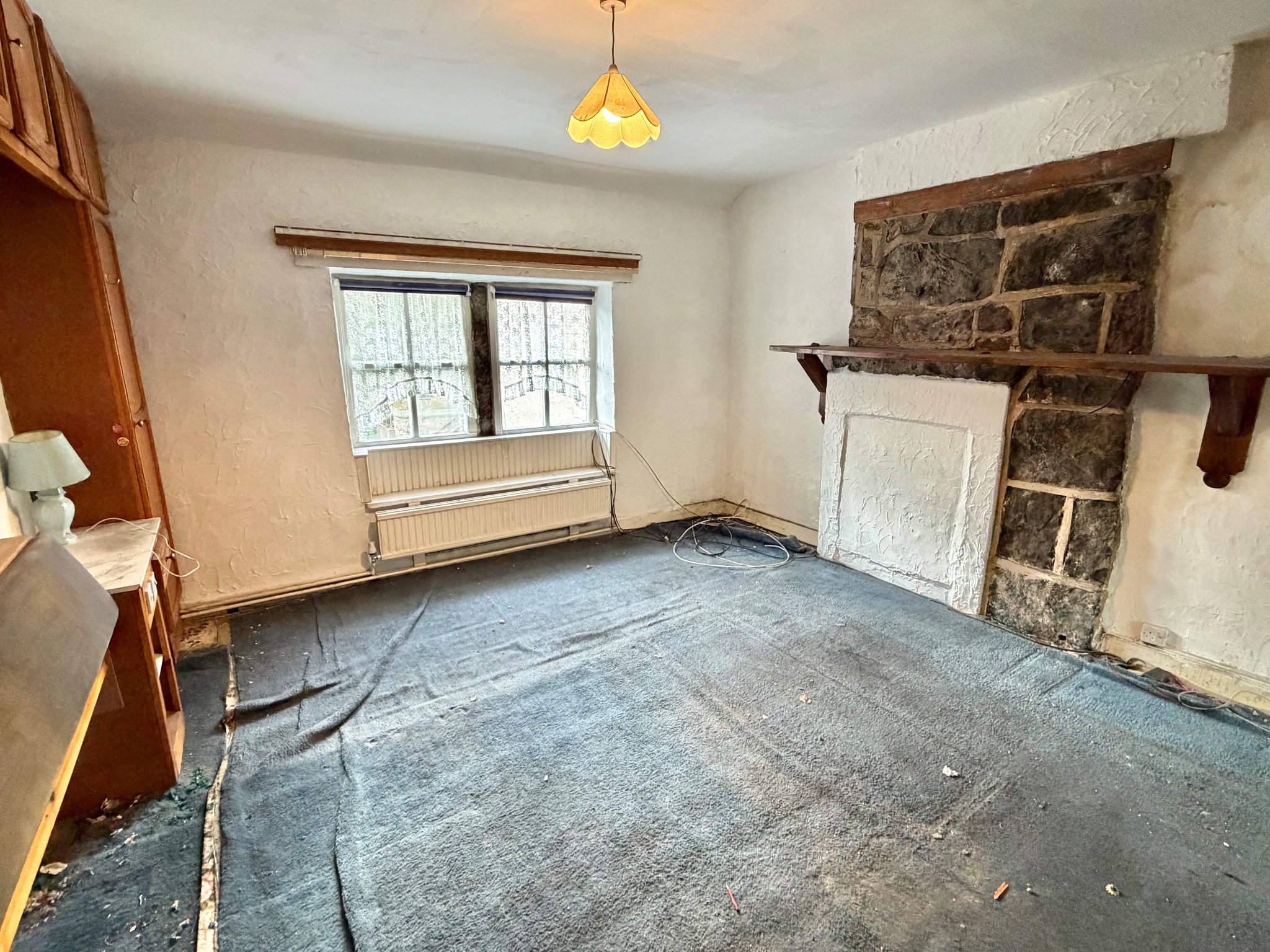 3 bedroom link detached house For Sale in Todmorden - Photograph 13.