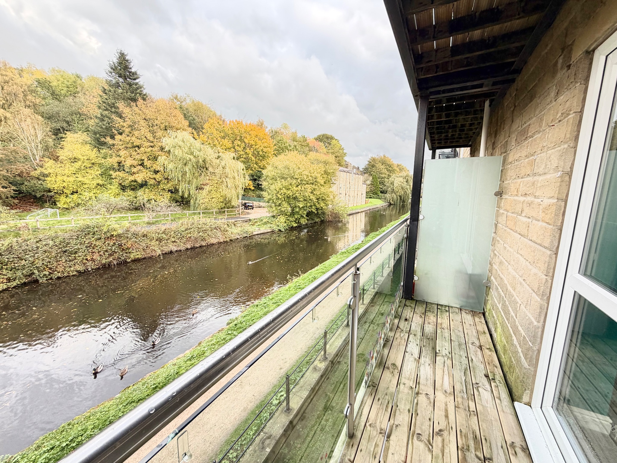 2 bedroom apartment flat/apartment For Sale in Hebden Bridge - Photograph 13.