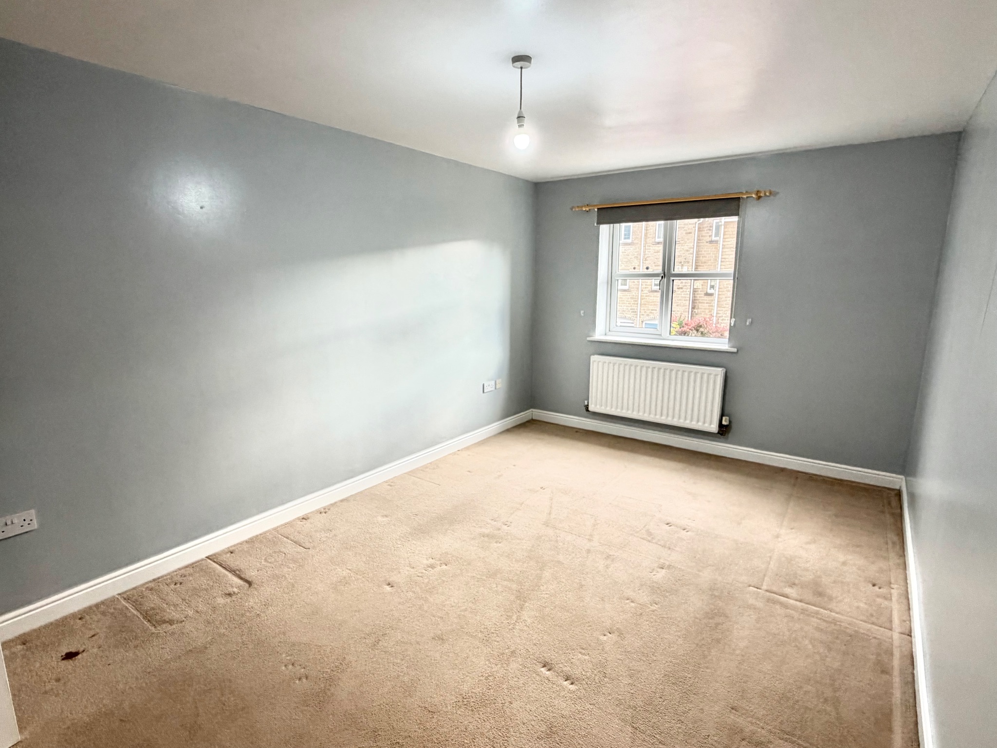 2 bedroom apartment flat/apartment For Sale in Hebden Bridge - Photograph 9.