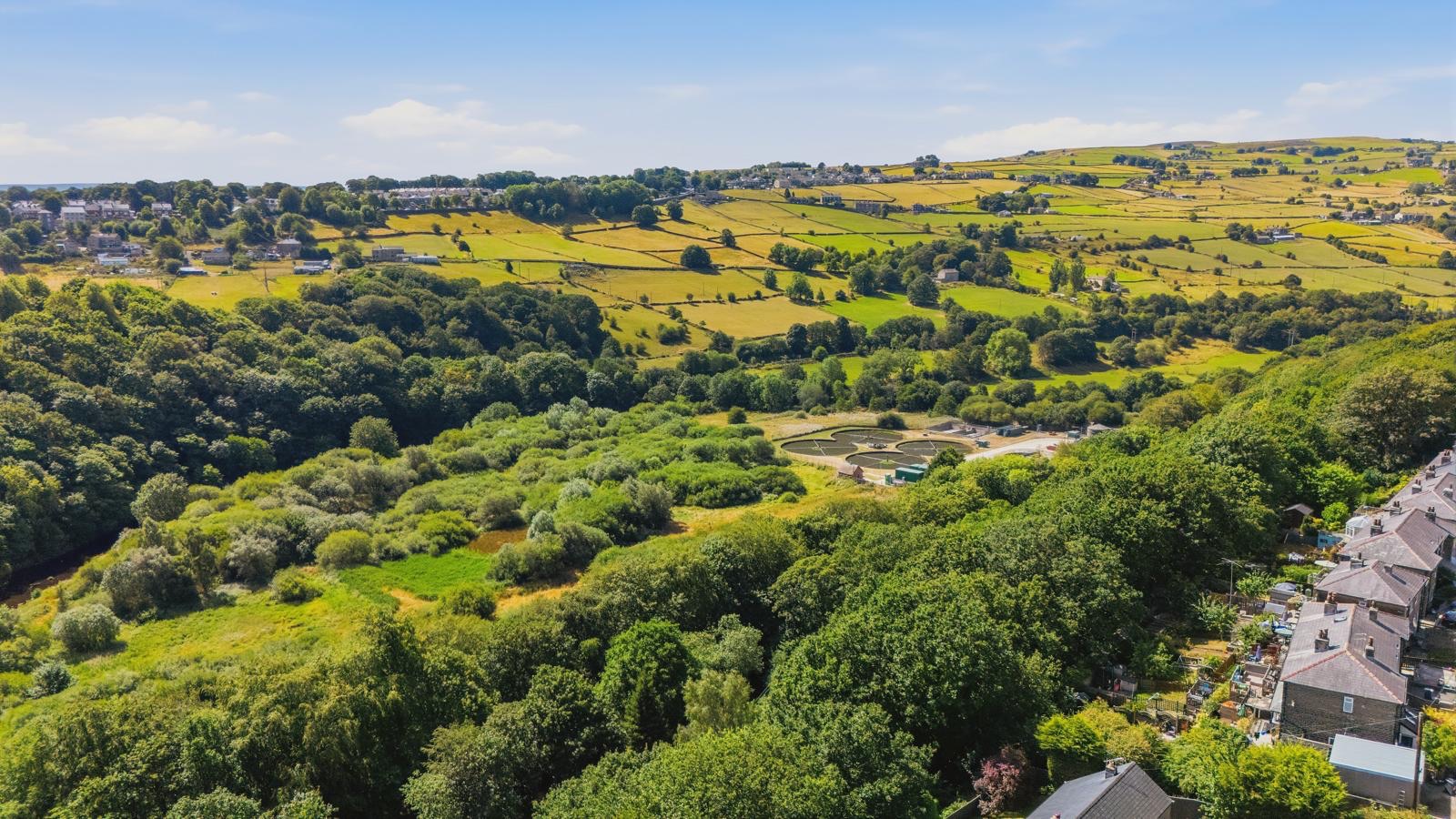 3 bedroom semi-detached house To Let in Sowerby Bridge - Photograph 17.