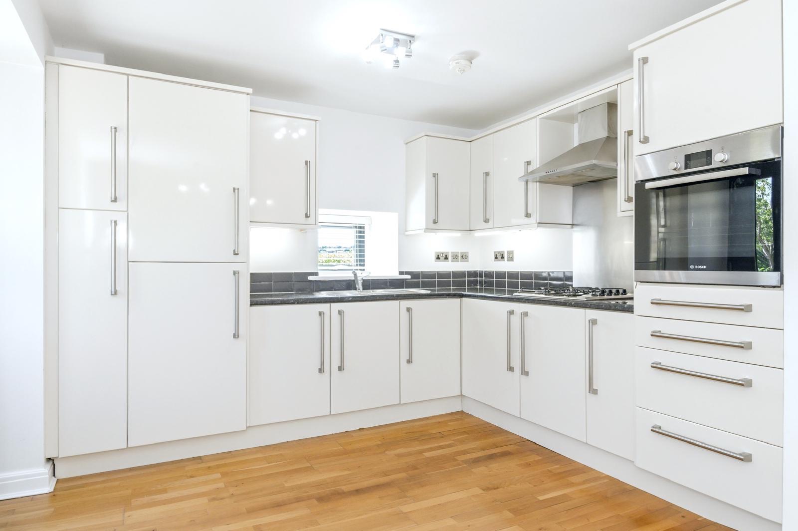 3 bedroom semi-detached house To Let in Sowerby Bridge - Photograph 5.