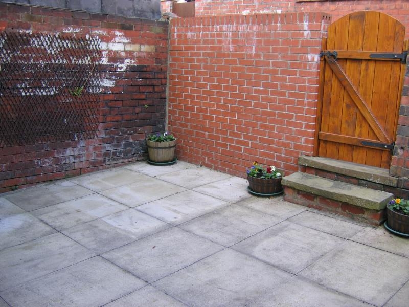 2 bedroom mid terraced house Let in Todmorden - 6.