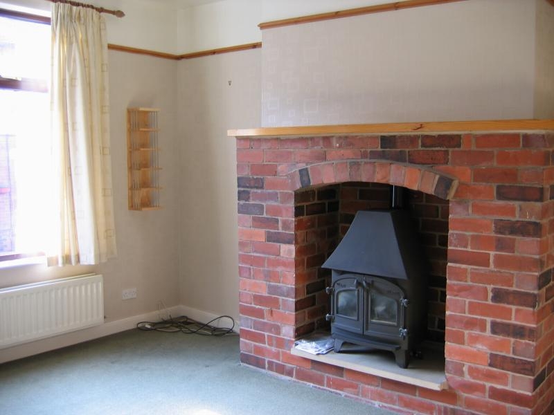 2 bedroom mid terraced house Let in Todmorden - 4.