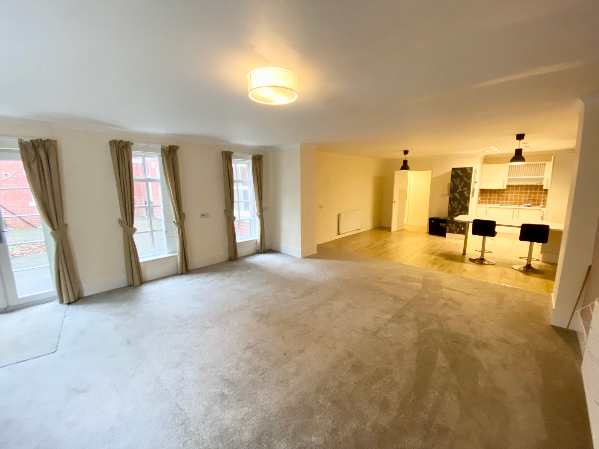 2 bedroom ground floor flat/apartment To Let in Hebden Bridge - Photograph 4.