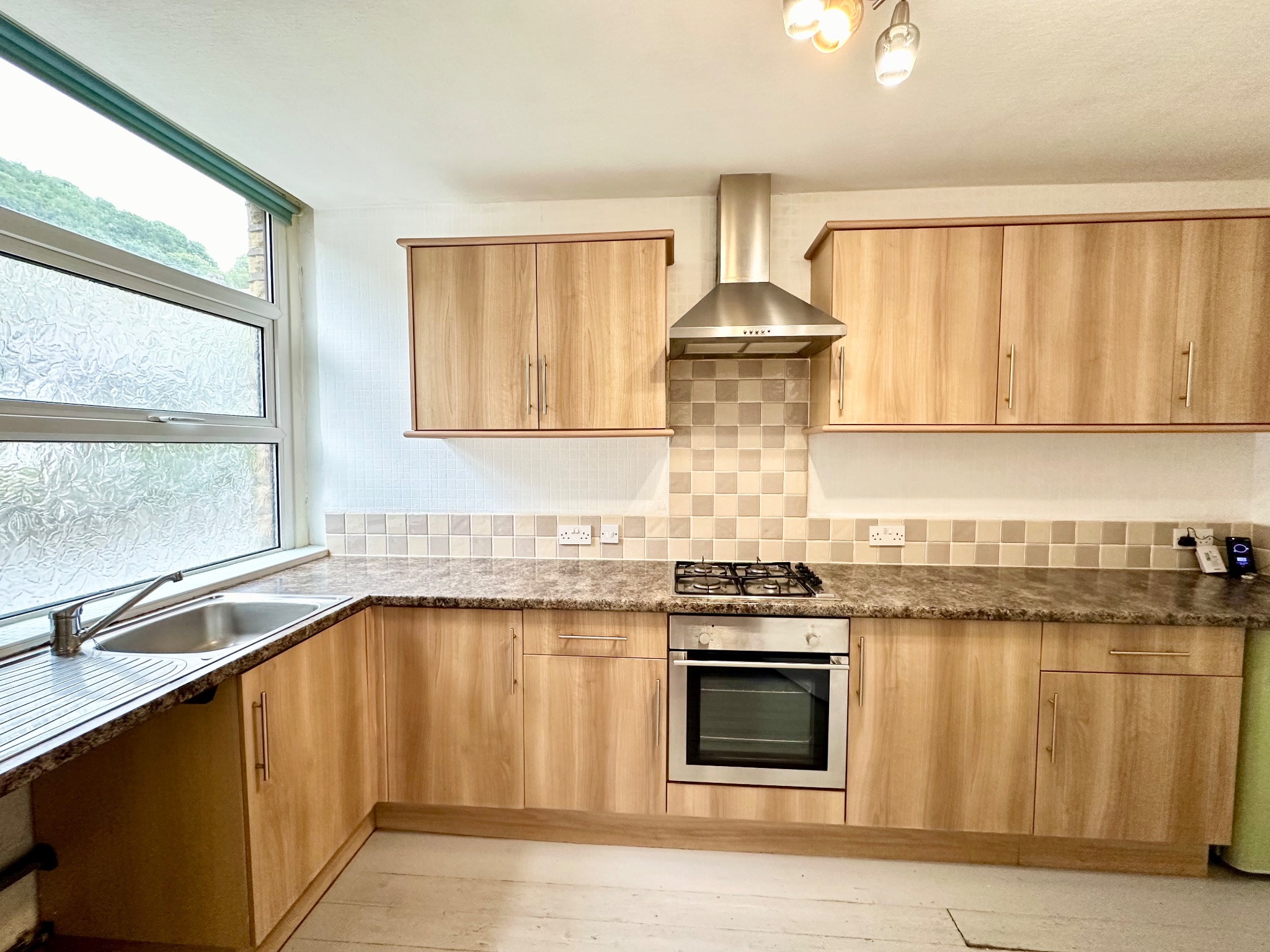 2 bedroom end terraced house Let Agreed in Hebden Bridge - Photograph 19.