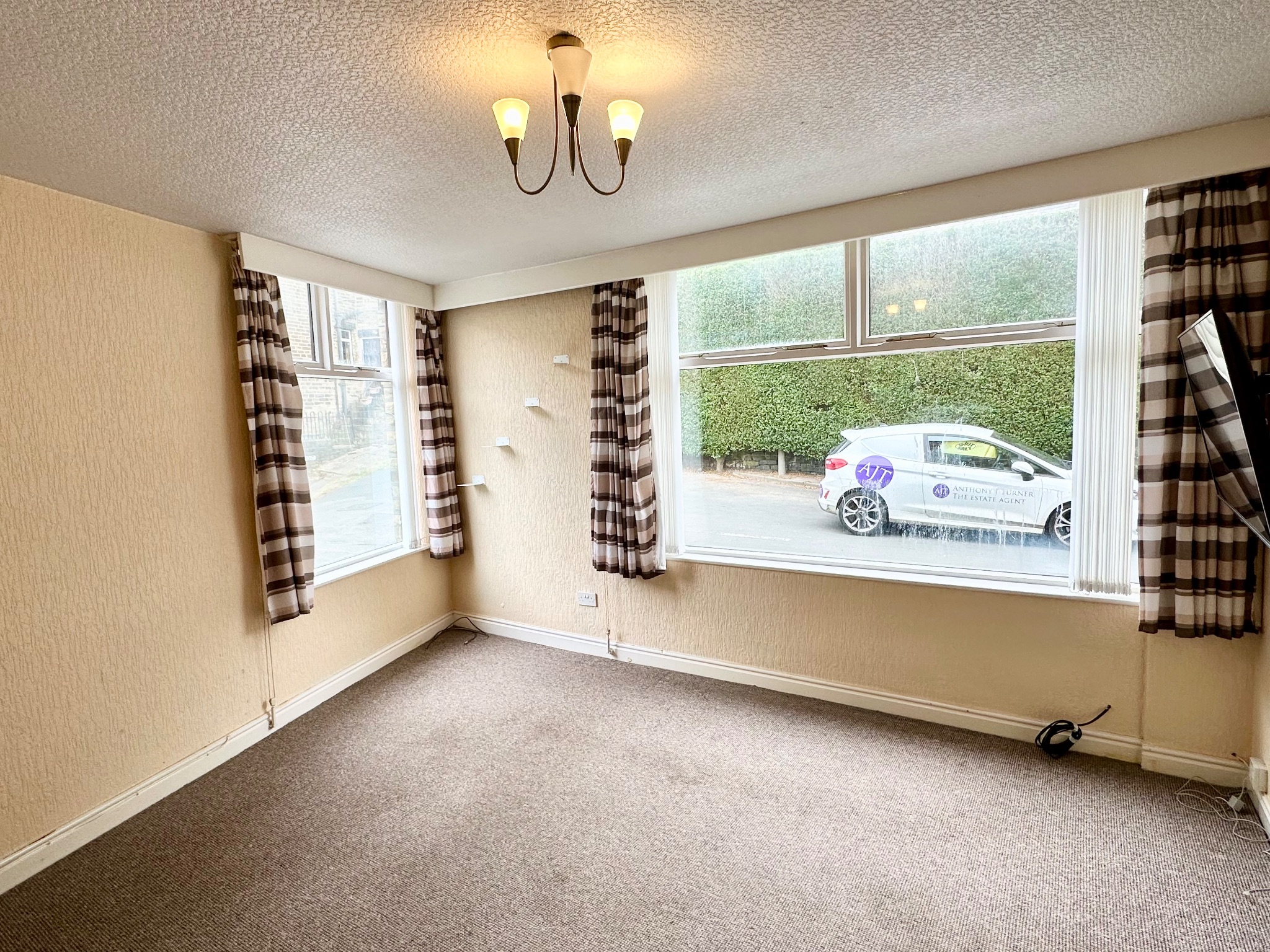 2 bedroom end terraced house Let Agreed in Hebden Bridge - Photograph 12.