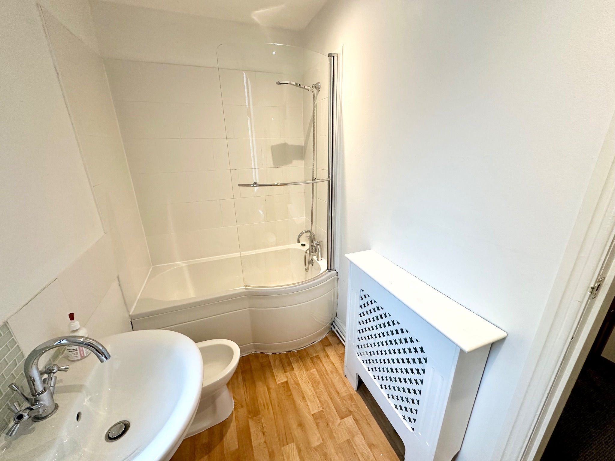 2 bedroom end terraced house Let Agreed in Hebden Bridge - Photograph 14.