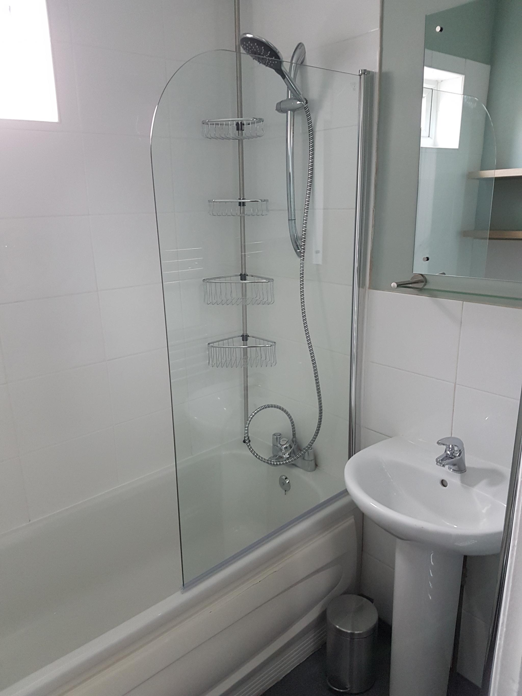 1 bedroom shared house Let in Stockport - Photograph 7.