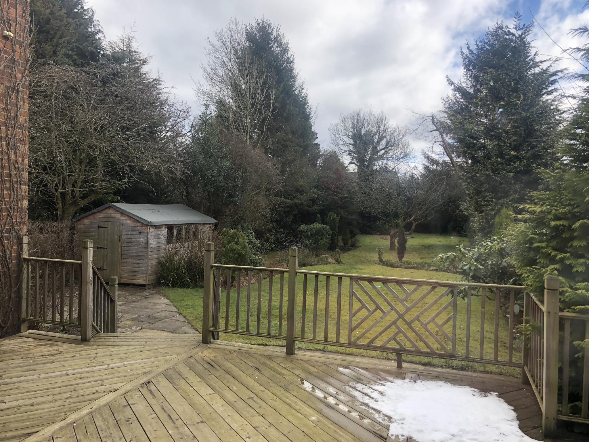 4 bedroom detached house Let in Stockport - Photograph 14.