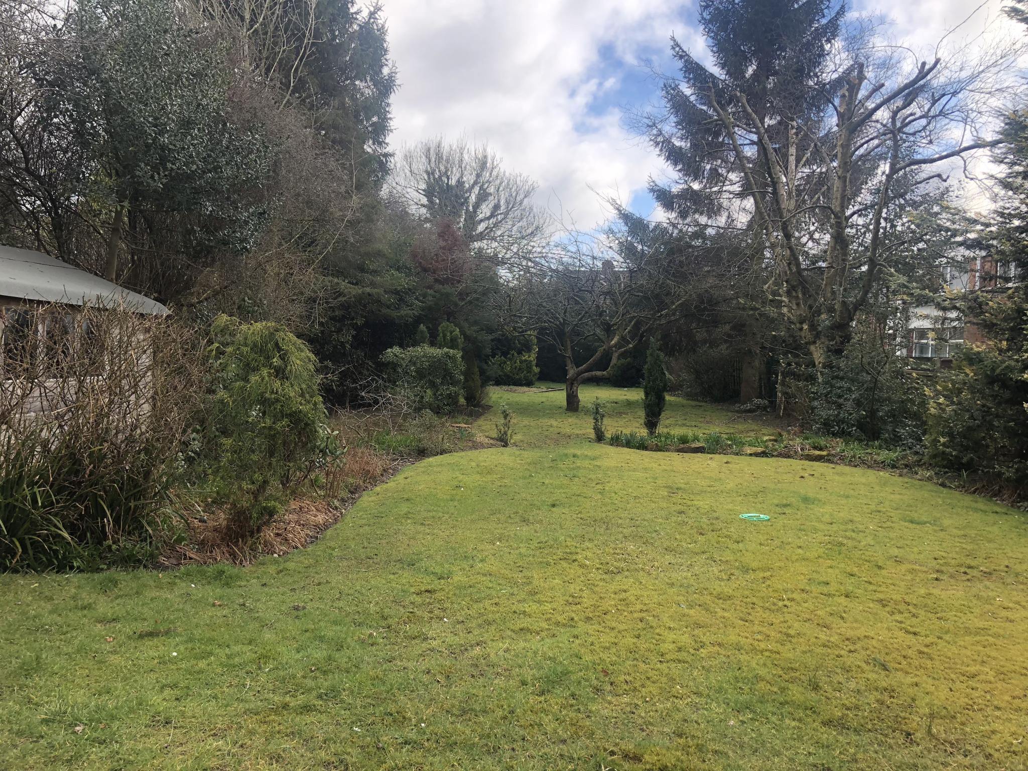 4 bedroom detached house Let in Stockport - Photograph 15.