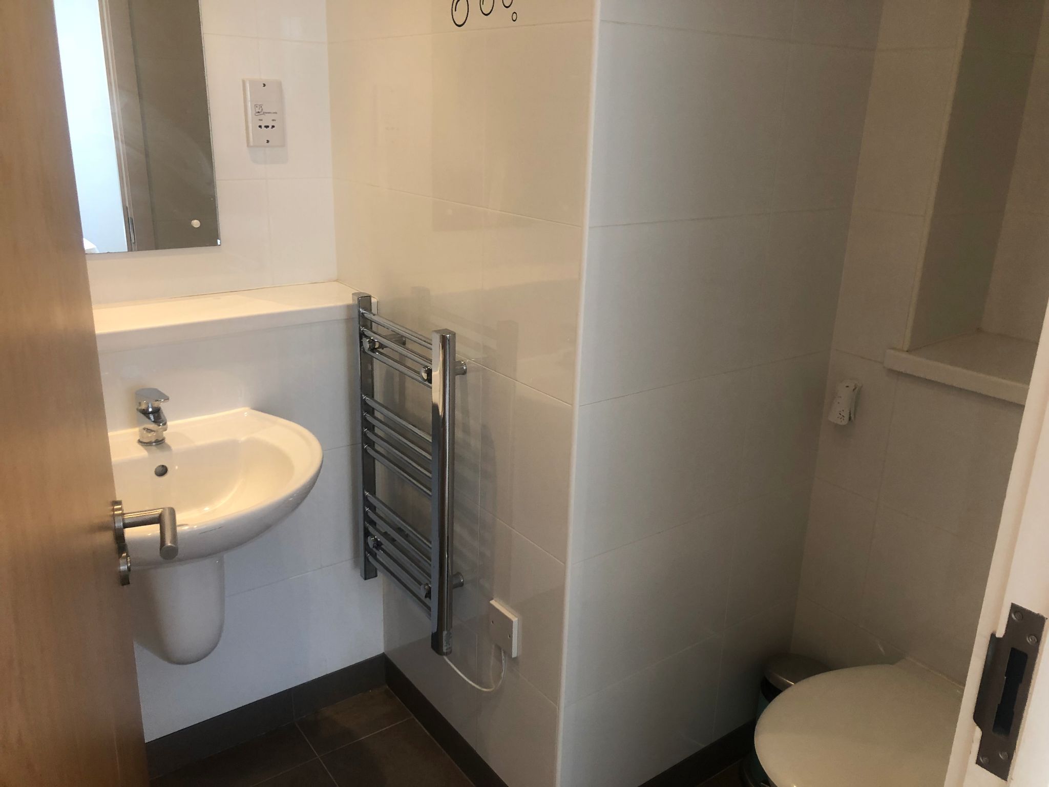 2 bedroom apartment flat/apartment Let in Stockport - Photograph 9.