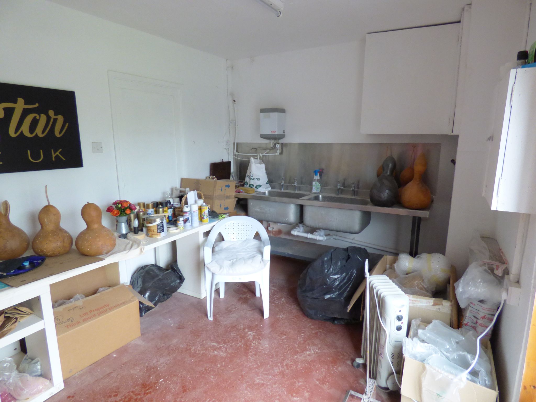 Office For Sale in Stockport - Studio Unit Photo 2.