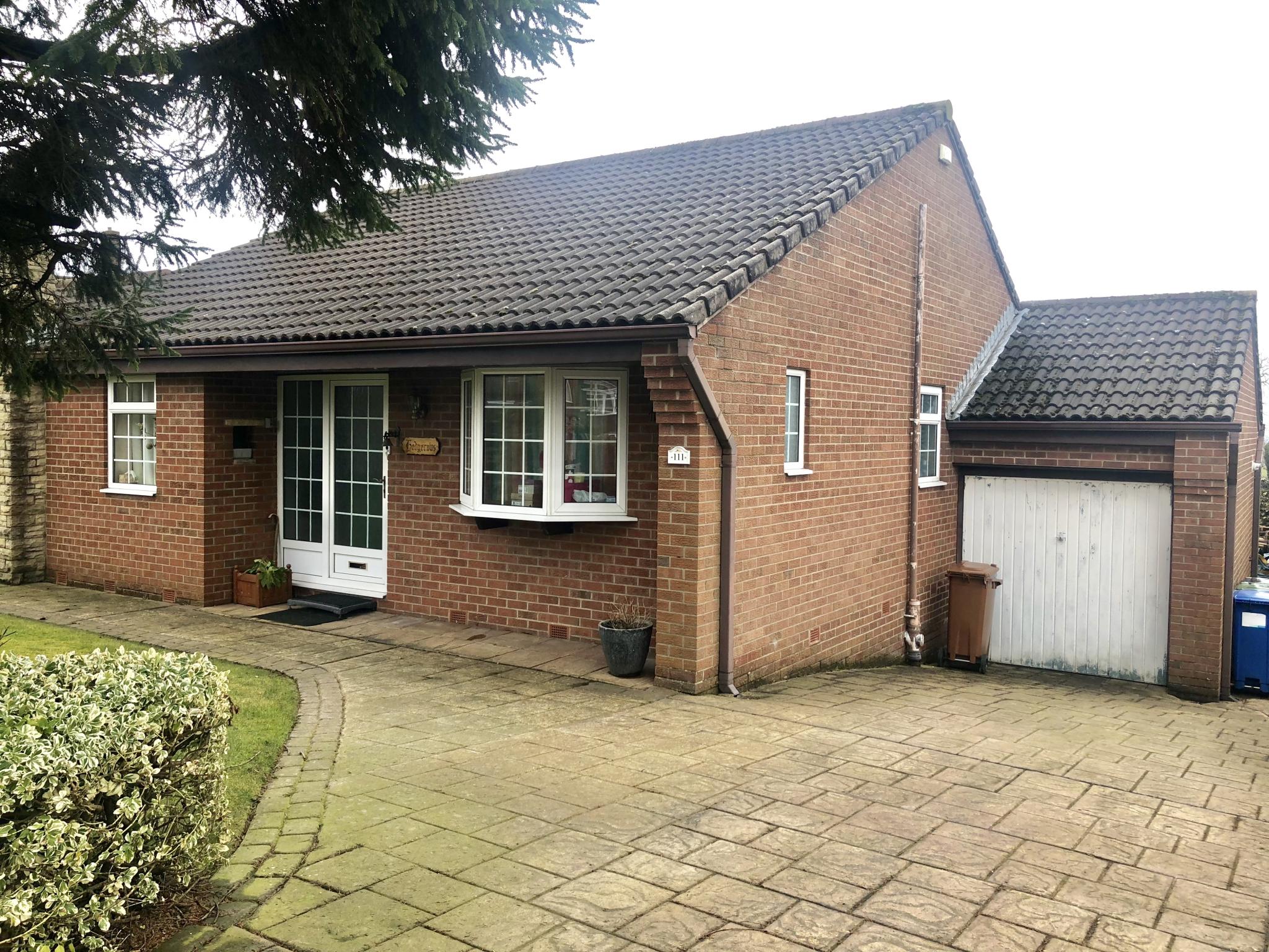 2 bedroom detached bungalow Let in Stockport - Photograph 1.