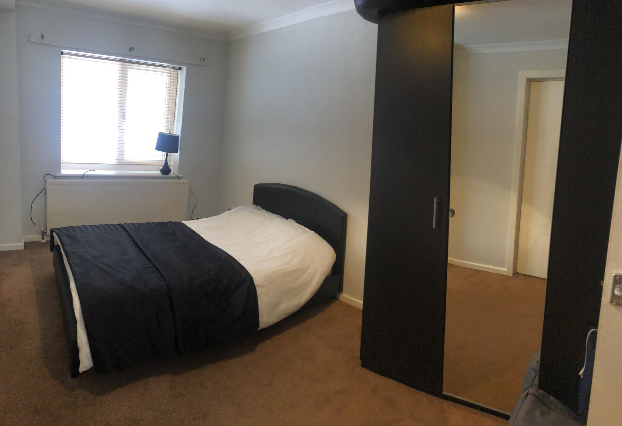 1 bedroom apartment flat/apartment Let in Stockport - Photograph 4.