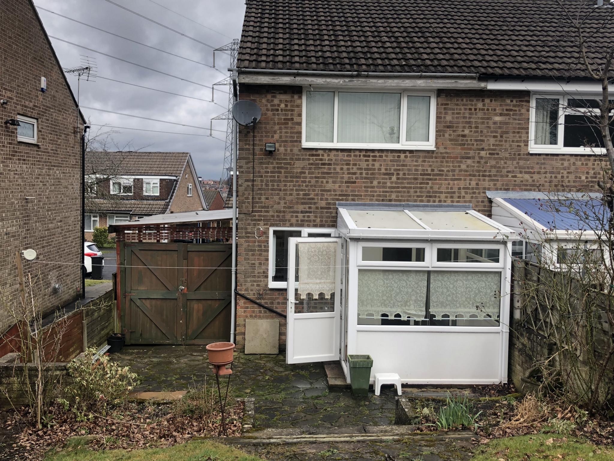 2 bedroom semi-detached house Let in Stockport - Photograph 9.