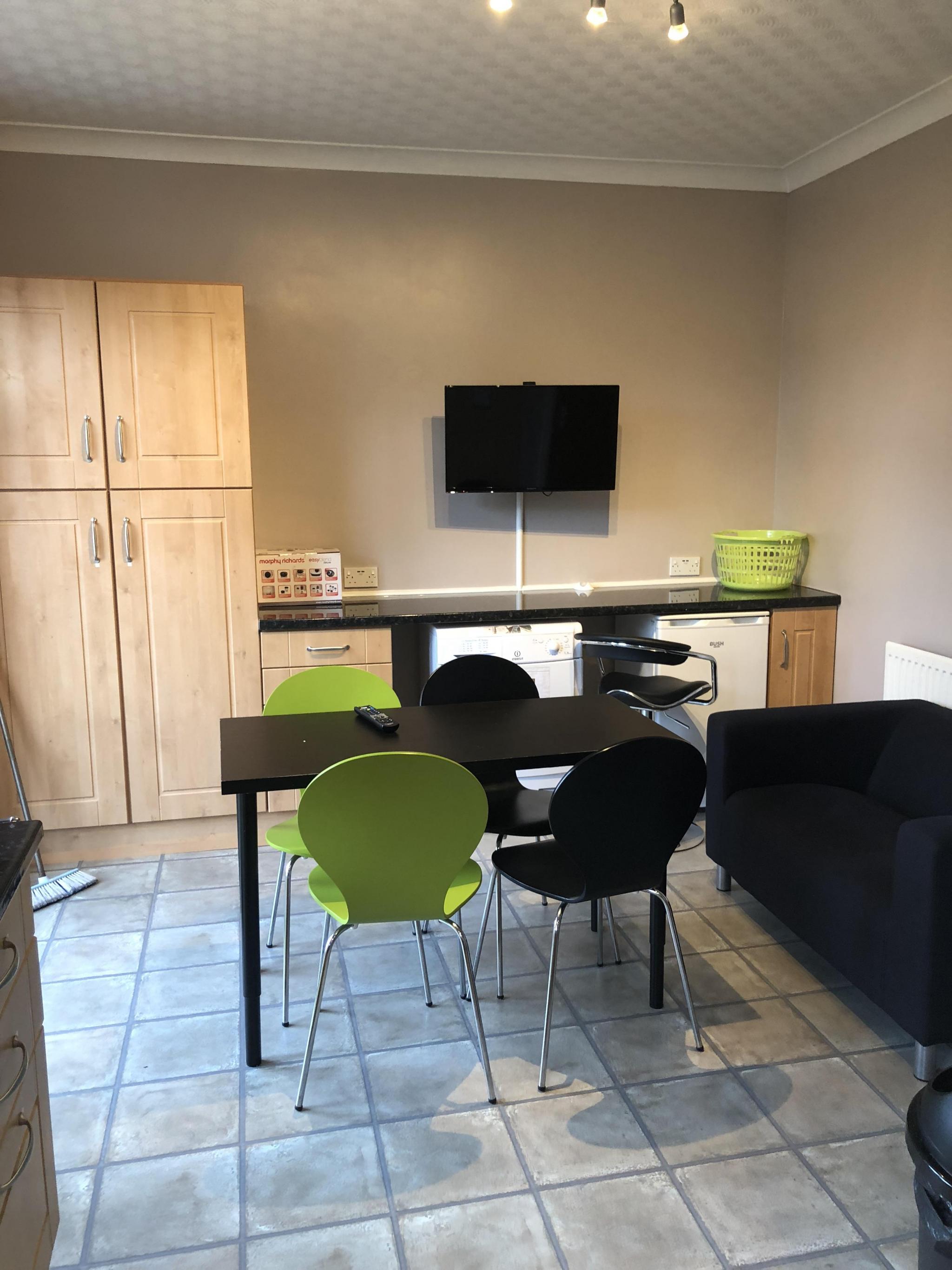 1 bedroom shared house Let in Stockport - Part of kitchen at Davenport House share.