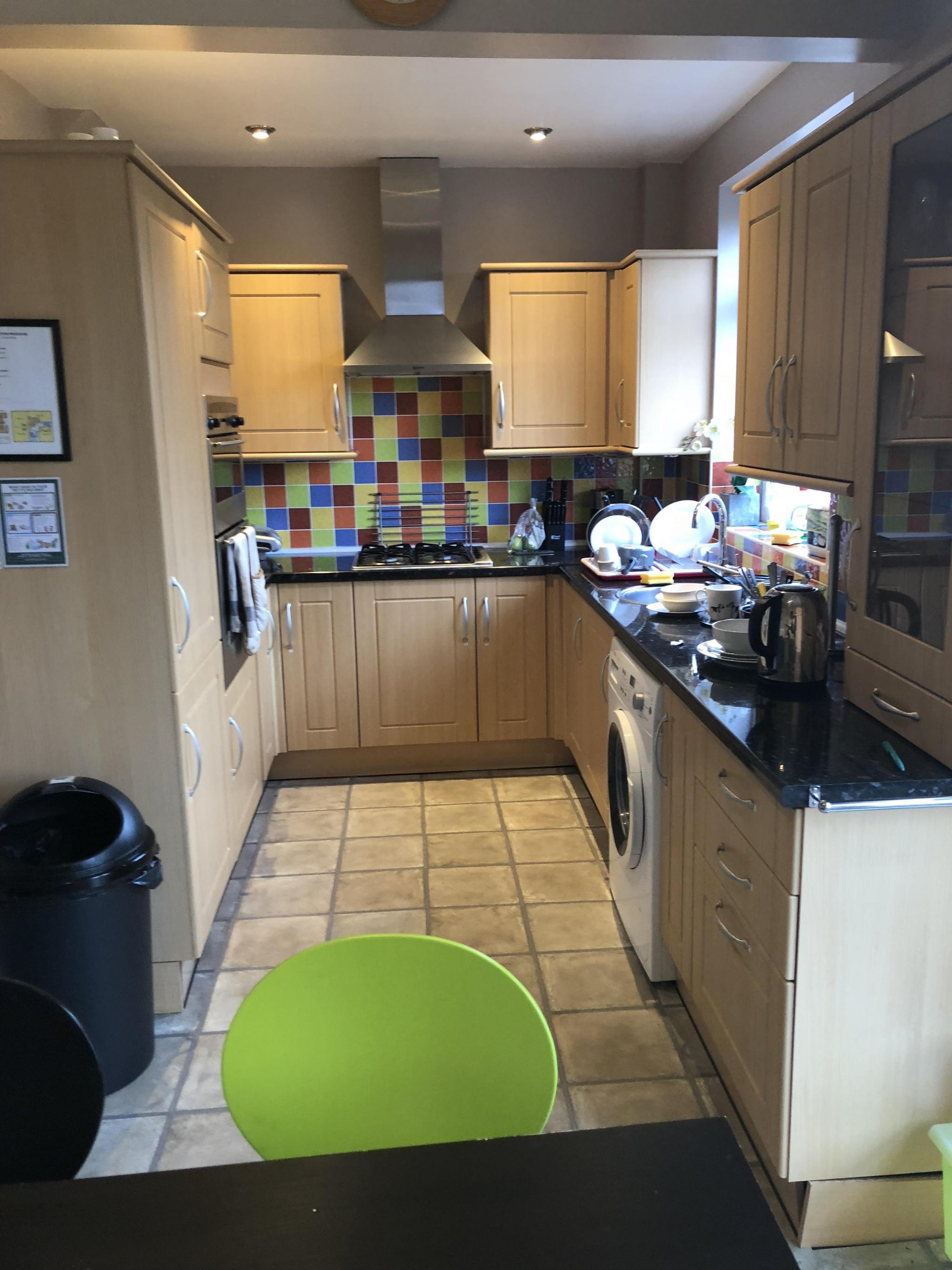 1 bedroom shared house Let in Stockport - Shared Kitchen Davenport.