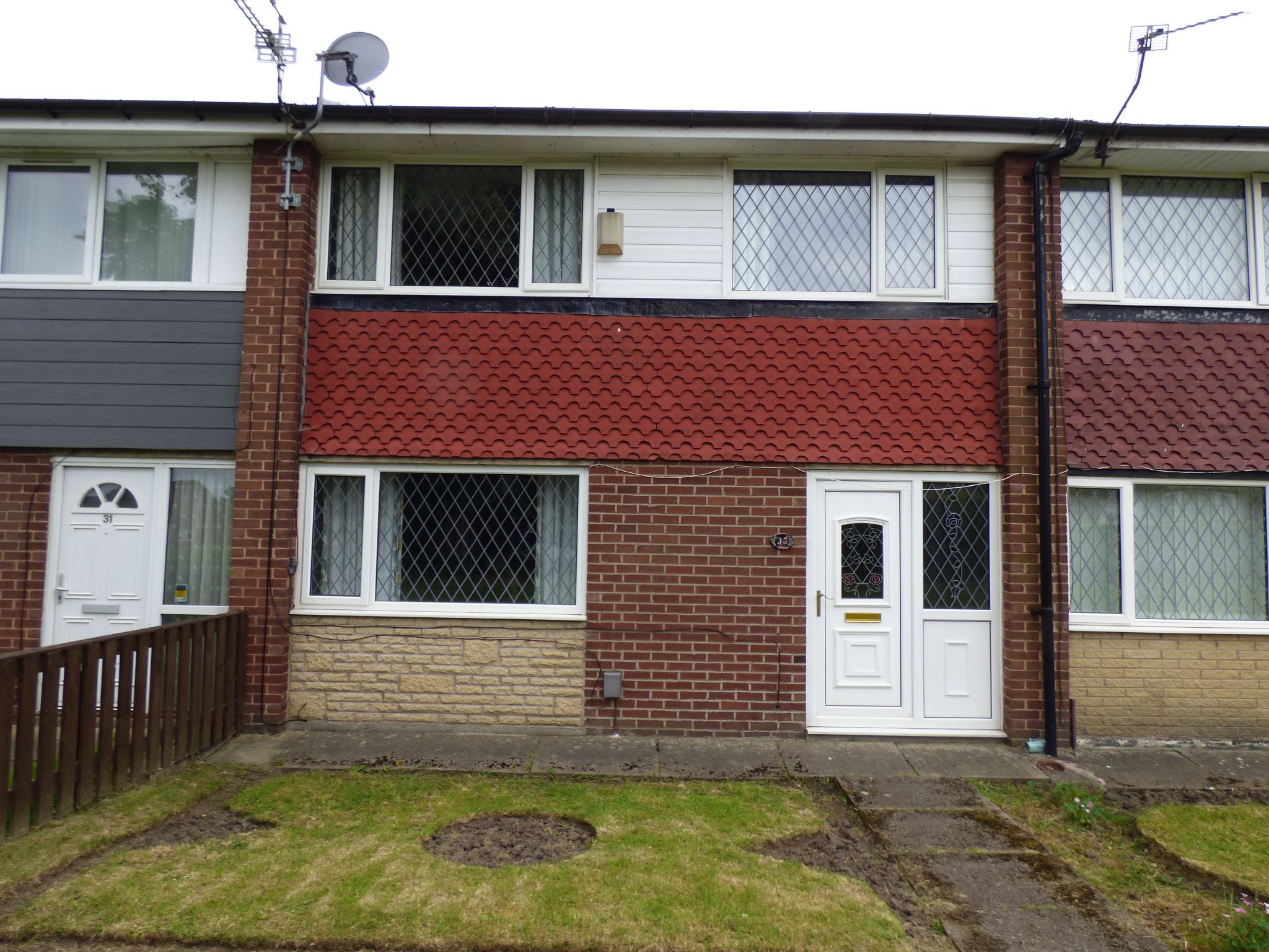 3 bedroom mews house Let in Stockport - Front View.