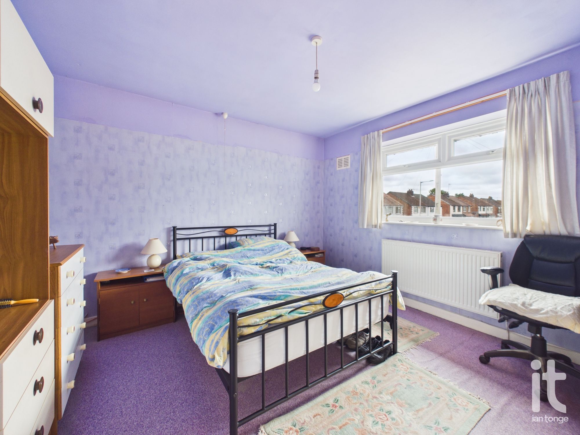 3 bedroom mid terraced house For Sale in Stockport - Photograph 16.