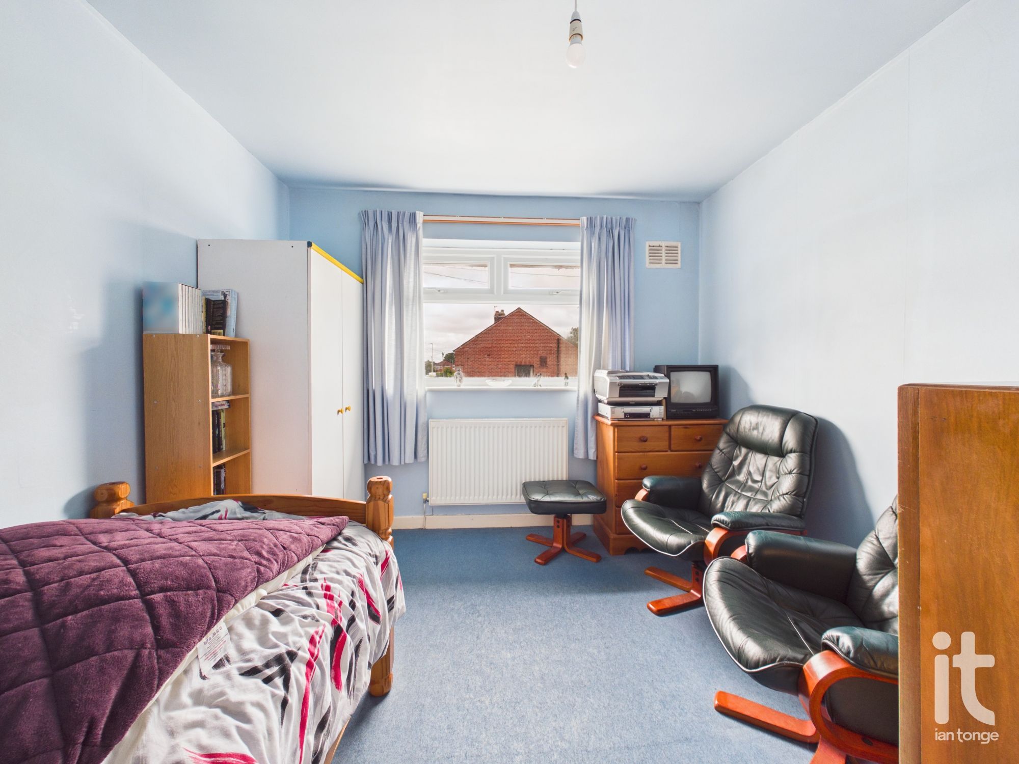 3 bedroom mid terraced house For Sale in Stockport - Photograph 17.