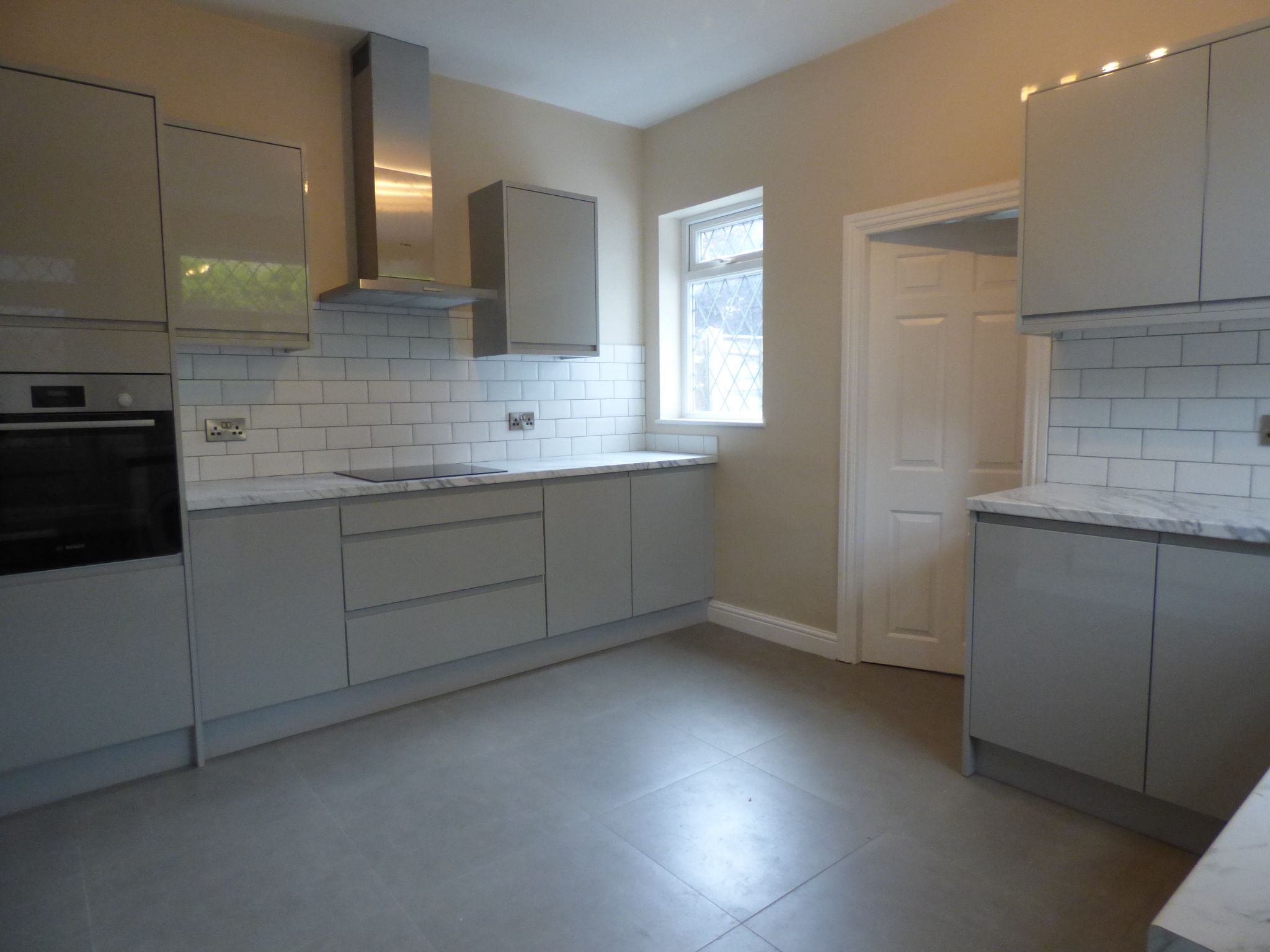 3 bedroom semi-detached house Let in Stockport - Kitchen.