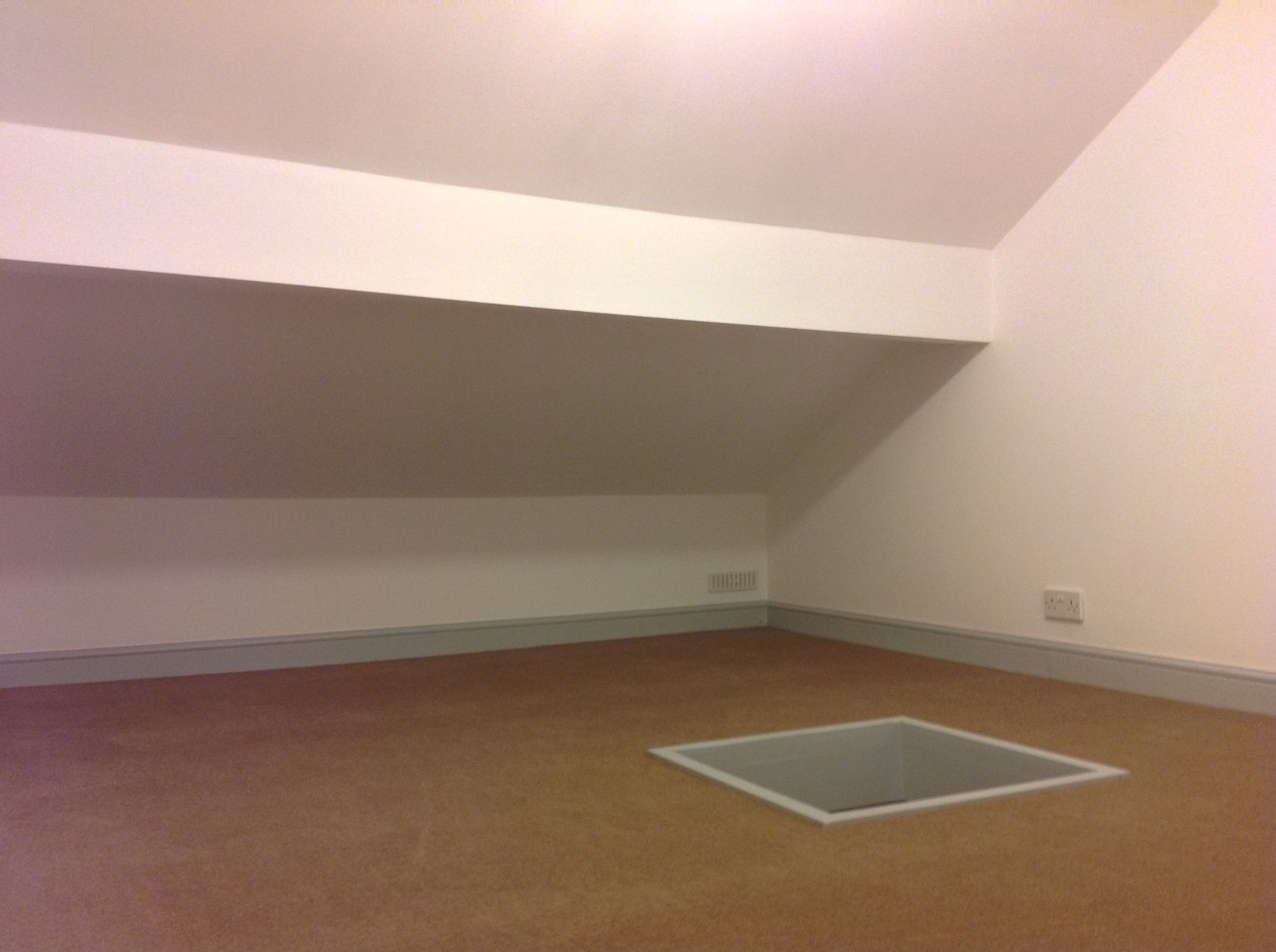 3 bedroom semi-detached house Let in Stockport - Loft Room.