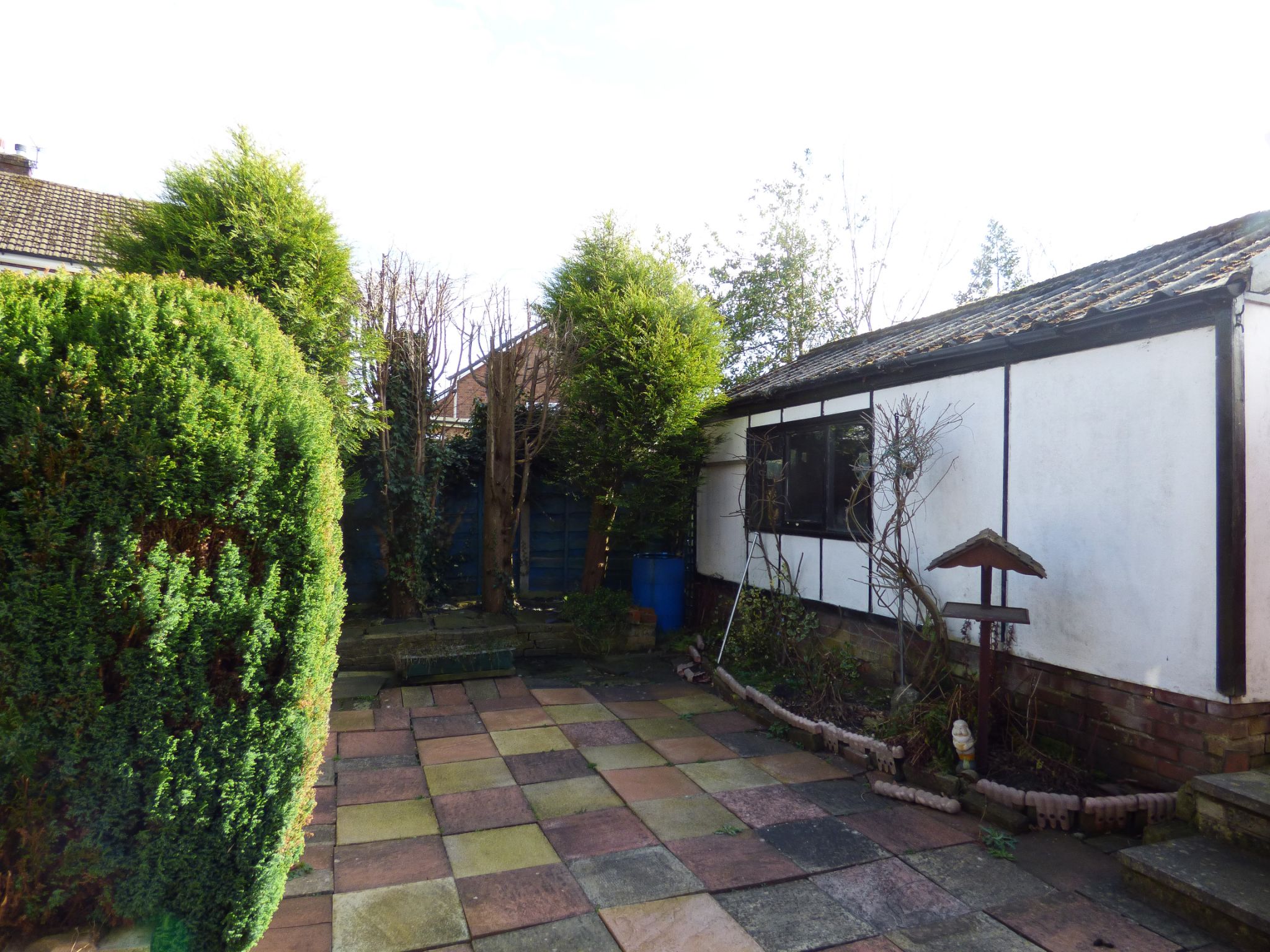 3 bedroom semi-detached house Let in Stockport - Photograph 13.