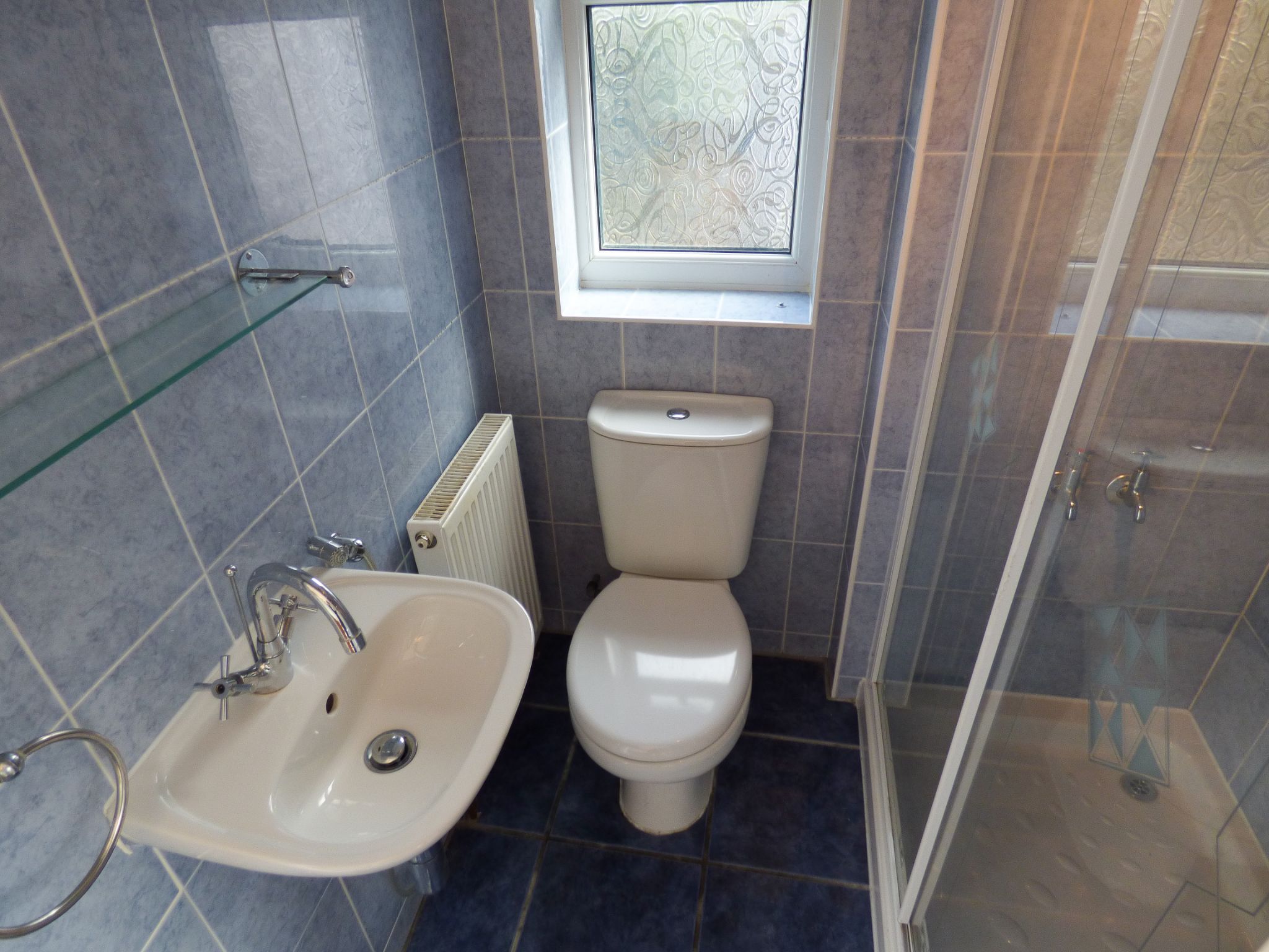 3 bedroom semi-detached house Let in Stockport - Photograph 6.