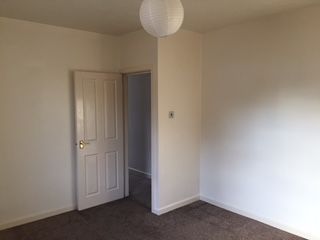 2 bedroom apartment flat/apartment Let in Stockport - Photograph 8.
