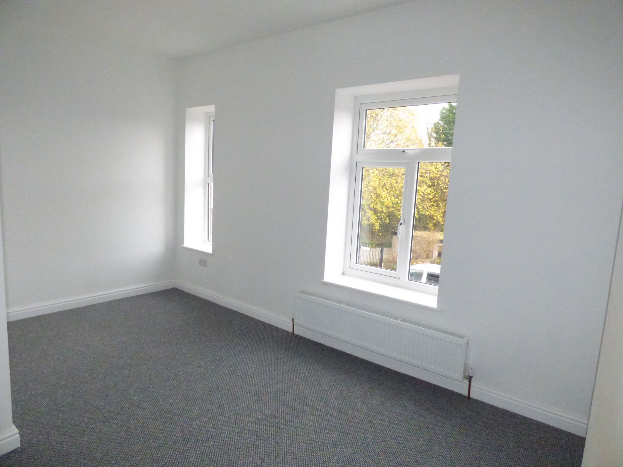 2 bedroom mid terraced house Under Offer in Stockport - Photograph 7.