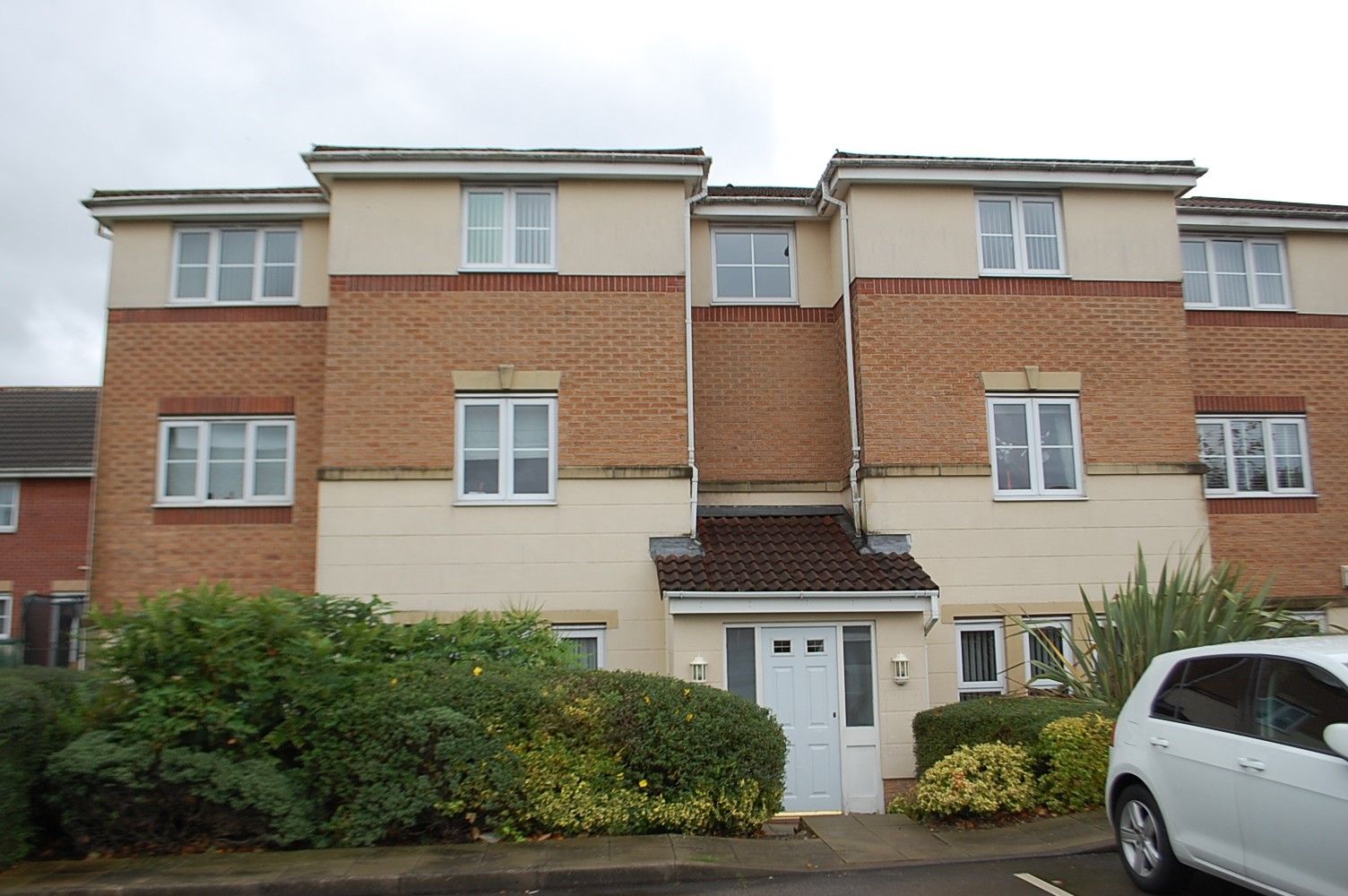 2 bedroom apartment flat/apartment Let in Ashton-under-lyne - Photograph 1.